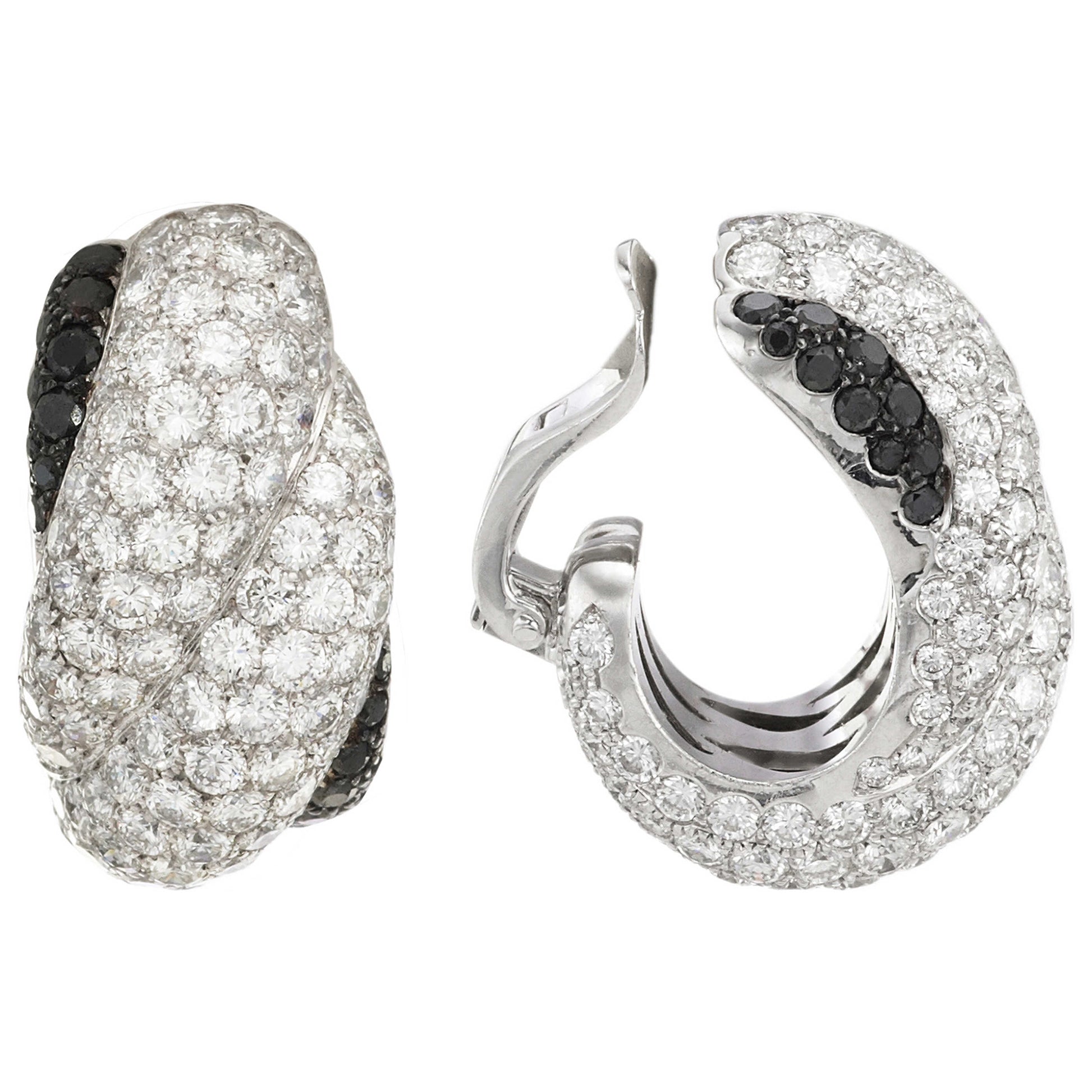Front view of Chopard Jewelry Classique Women's Earrings 844108-1001