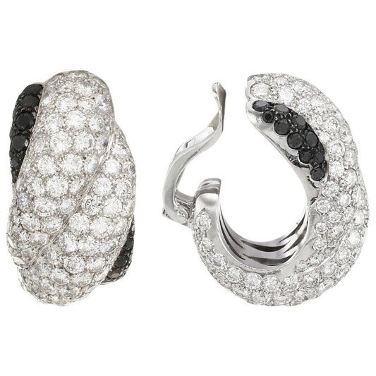 Front view of Chopard Jewelry Classique Women's Earrings 844108-1001