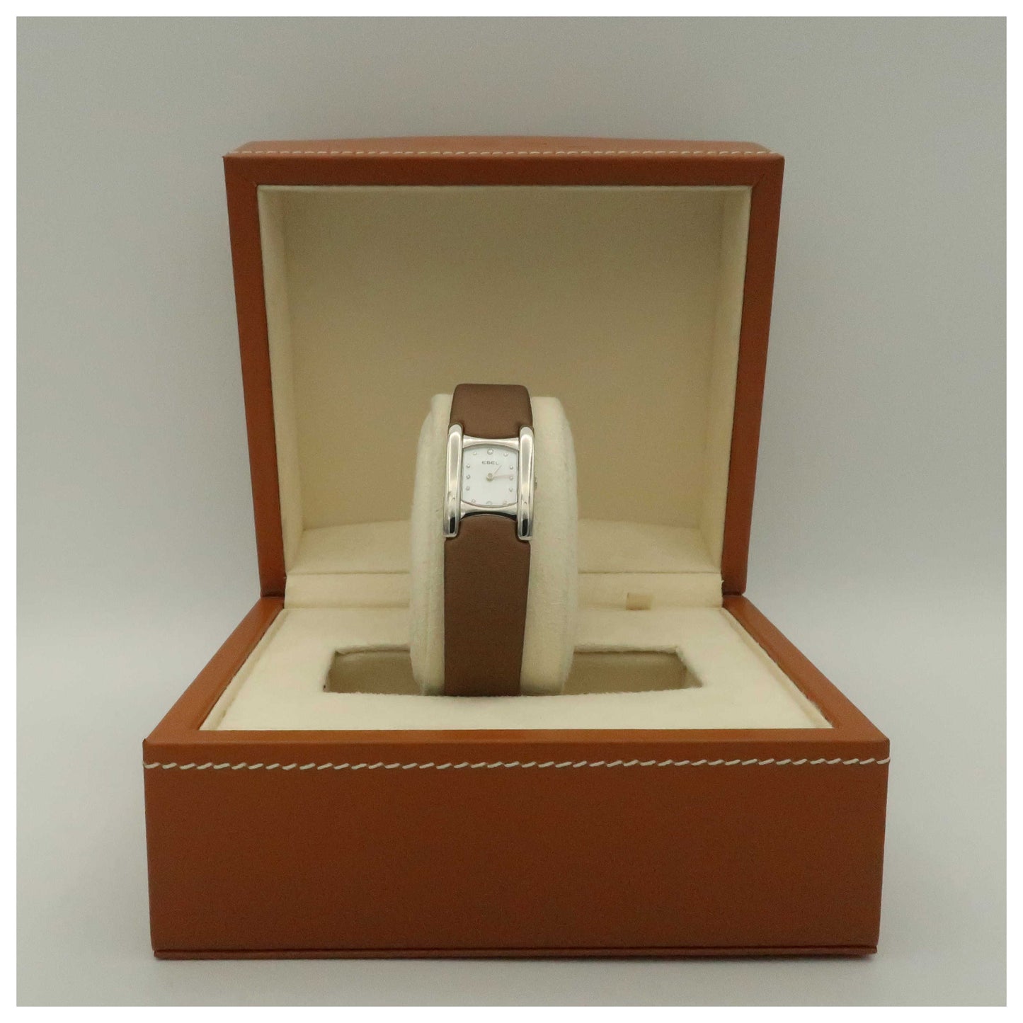 Ebel Beluga Manchette Women's Swiss Quartz (Battery-Powered) Watch 9057A21-19935830-PO2 - Image #6