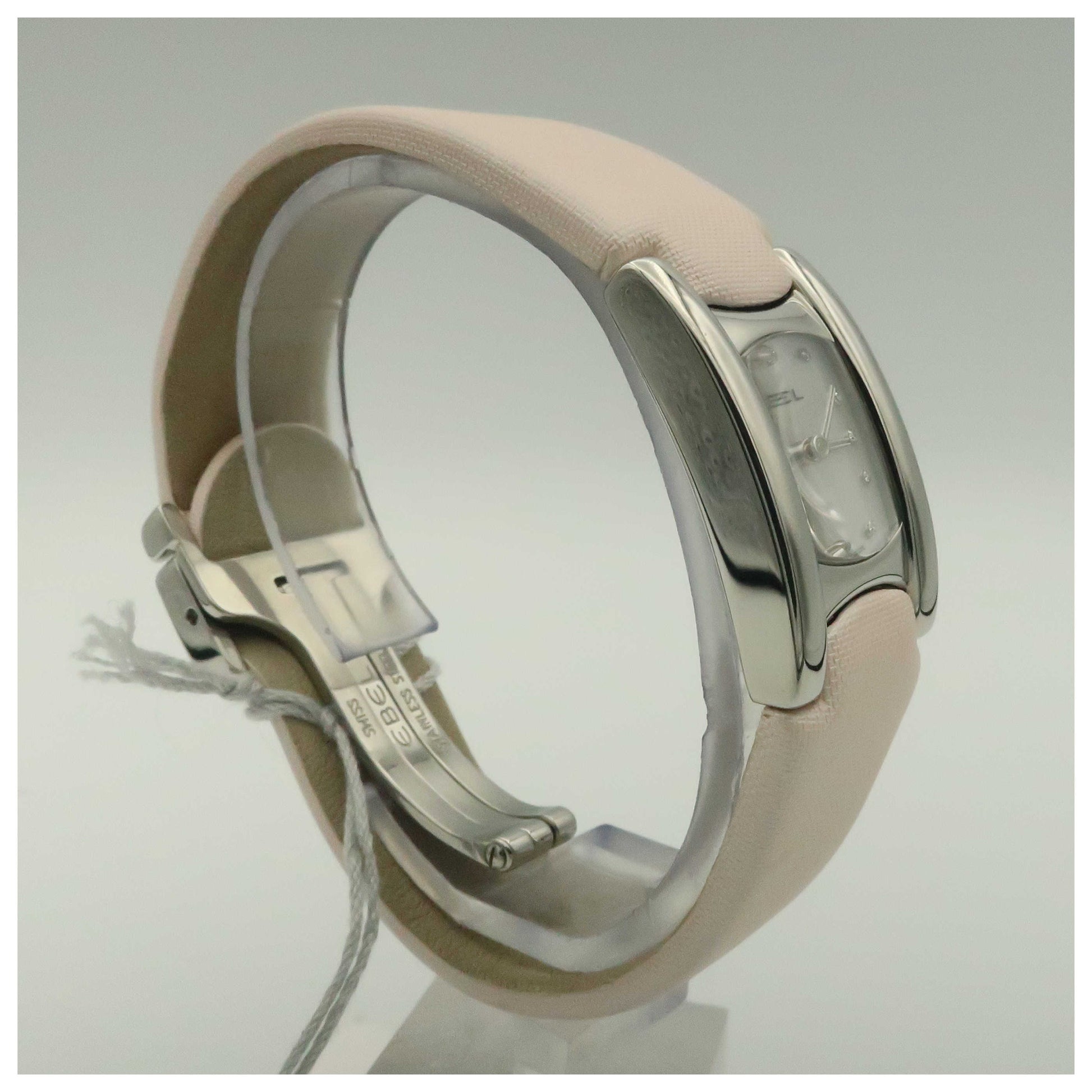 Ebel Beluga Manchette Women's Swiss Quartz (Battery-Powered) Watch 9057A21-19935830-SDV - Image #3