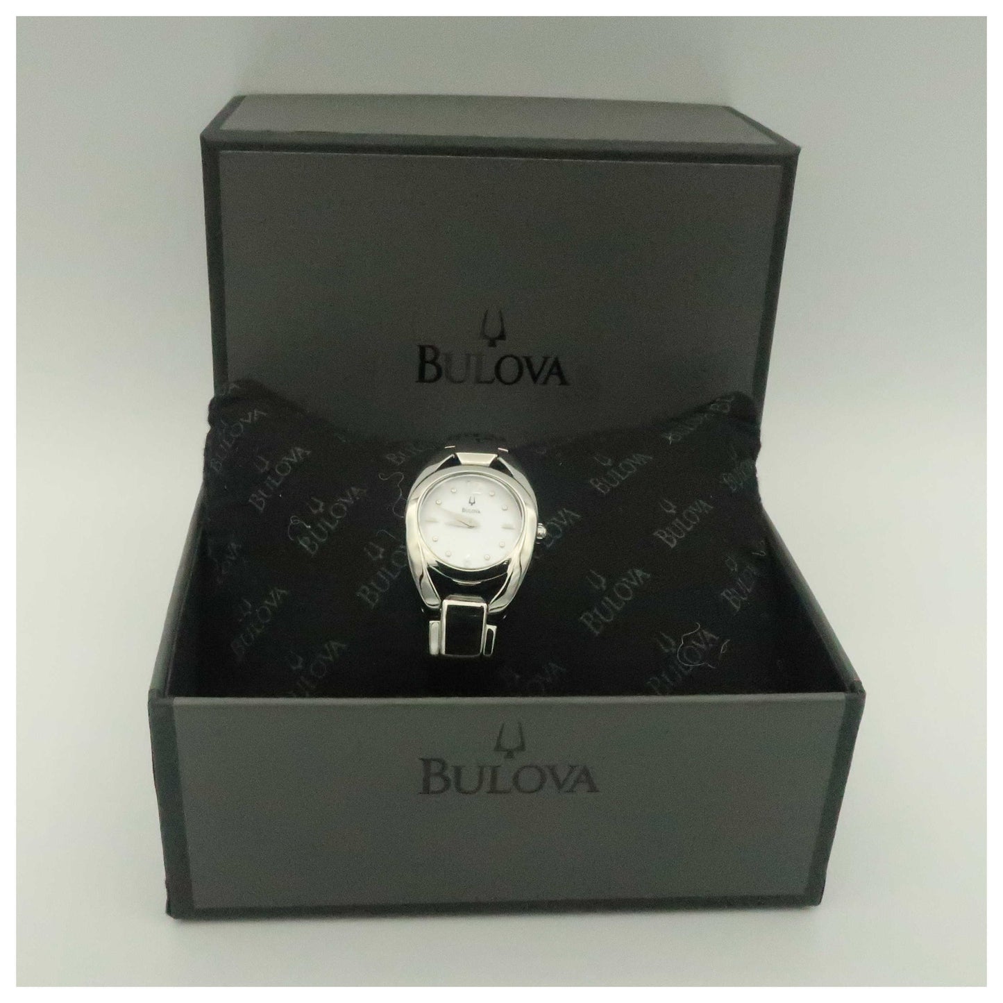 Bulova Bangle Women's Quartz Watch 96L125-SD - Image #6