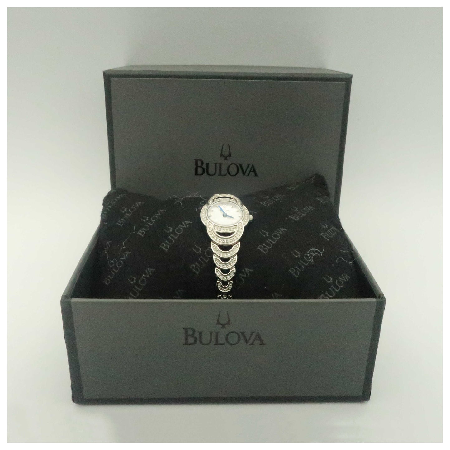 Bulova Crystal Women's Japanese Quartz (Battery-Powered) Watch 96L139-PO - Image #6