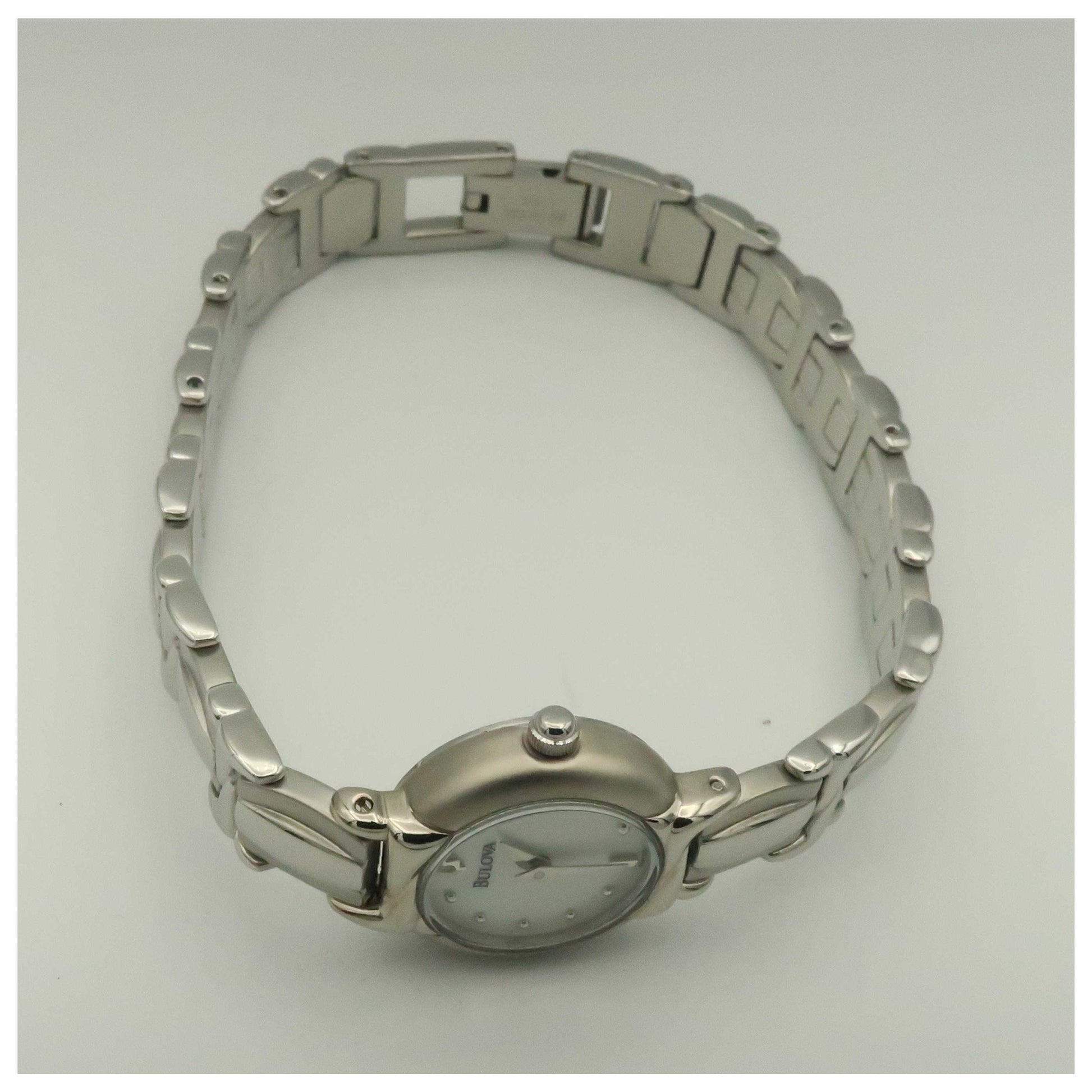 Bulova Bracelet Women's Japanese Quartz (Battery-Powered) Watch 96L90-SDV - Image #8