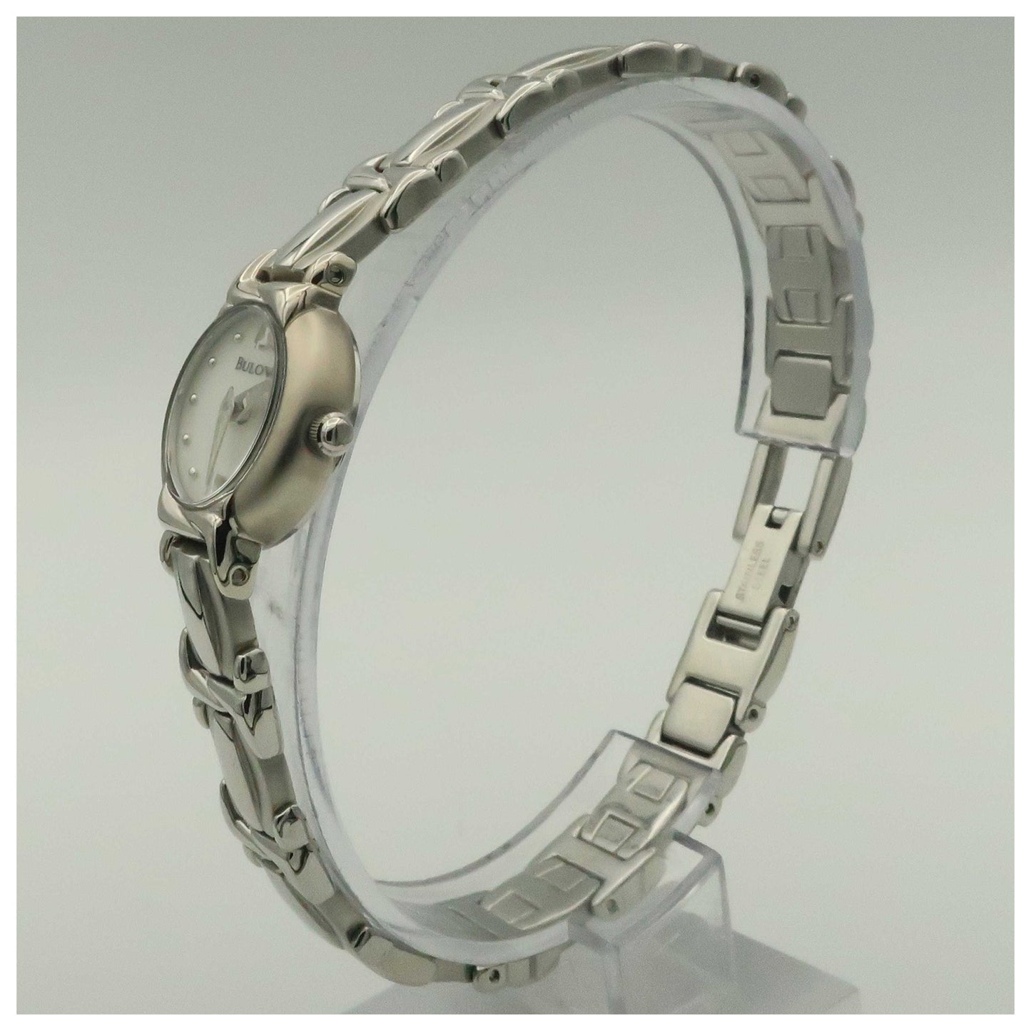 Bulova Bracelet Women's Japanese Quartz (Battery-Powered) Watch 96L90-SDV - Image #4