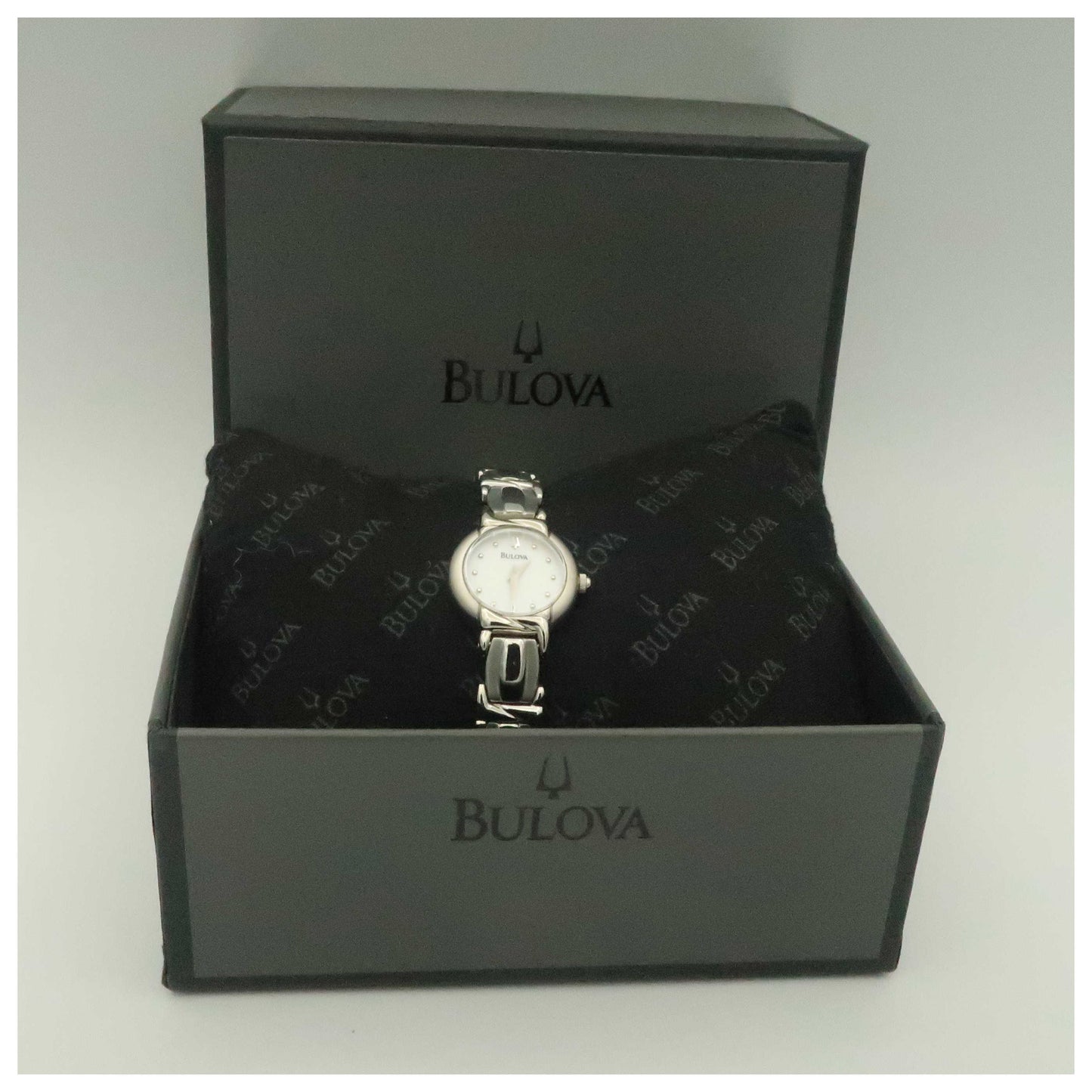 Bulova Bracelet Women's Japanese Quartz (Battery-Powered) Watch 96L90-SDV - Image #6
