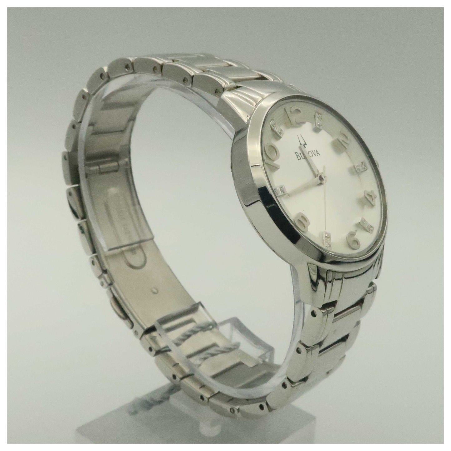 Bulova Diamonds Women's Japanese Quartz (Battery-Powered) Watch 96P111-SD - Image #3