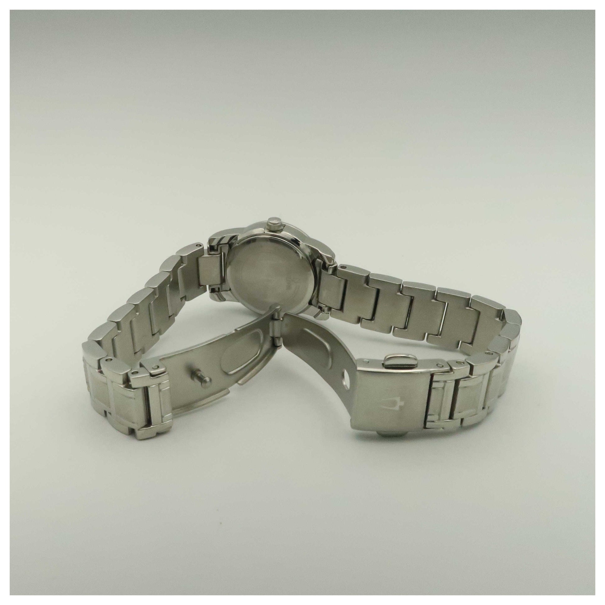 Bulova Diamonds Women's Japanese Quartz (Battery-Powered) Watch 96R156-PO - Image #7