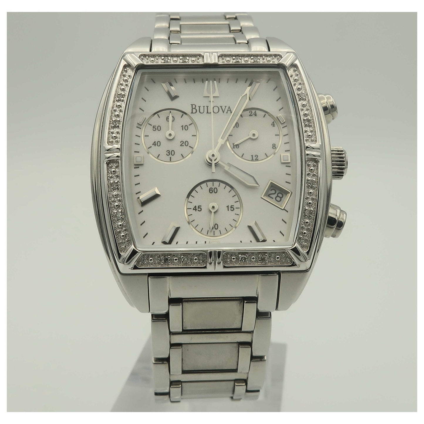 Front view of Bulova Diamonds Women's Japanese Quartz (Battery-Powered) Watch 96R163-PO