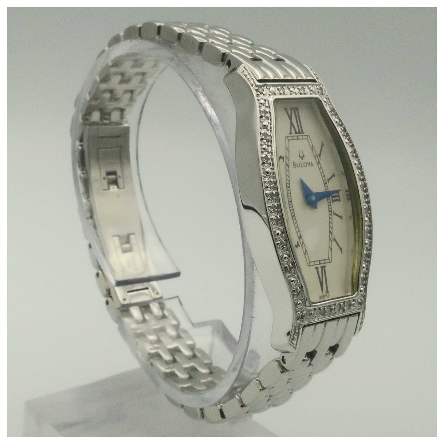 Bulova Diamonds Women's Quartz Watch 96R52-PO2 - Image #3
