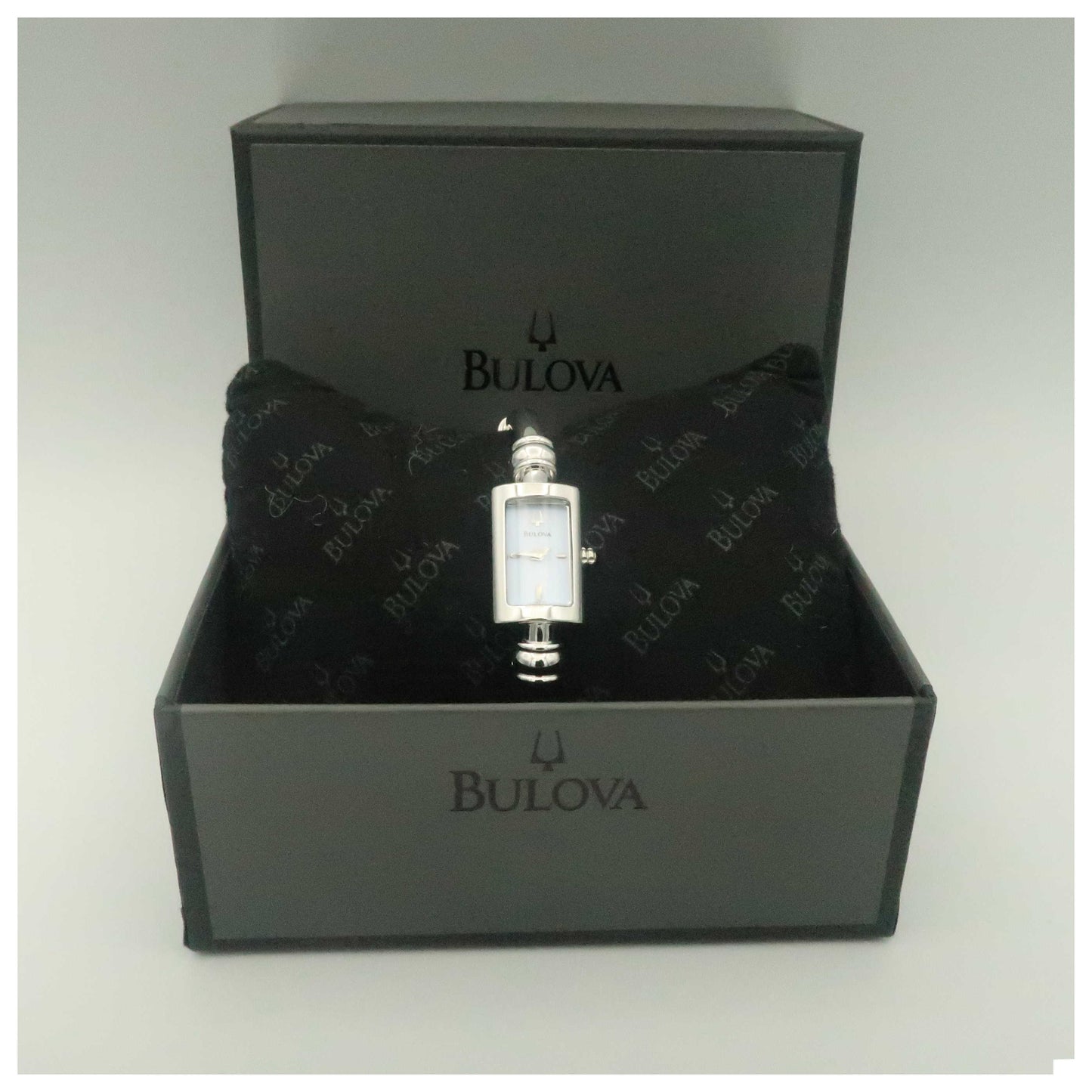 Bulova Bangle Women's Quartz Watch 96T39-SD - Image #6