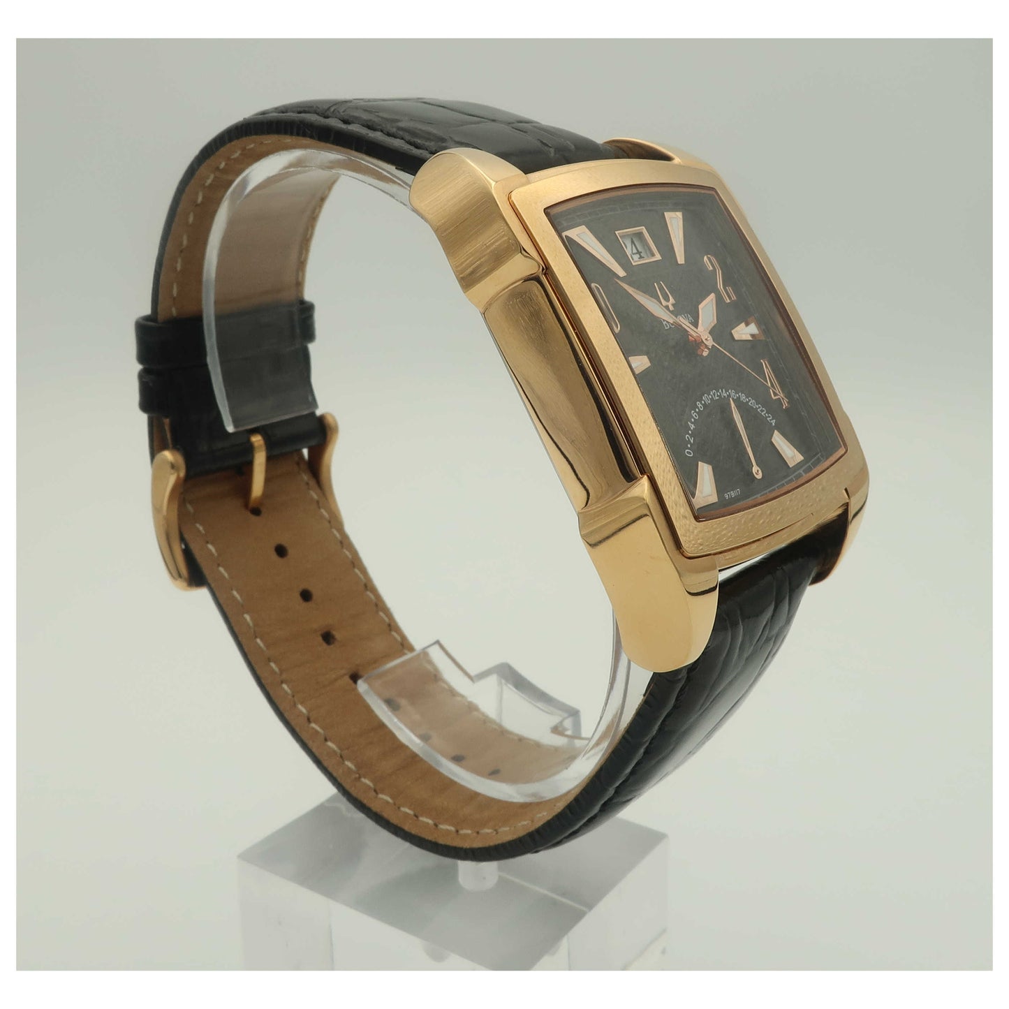 Bulova Adventurer Men's Japanese Quartz (Battery-Powered) Watch 97B117-PO - Image #3