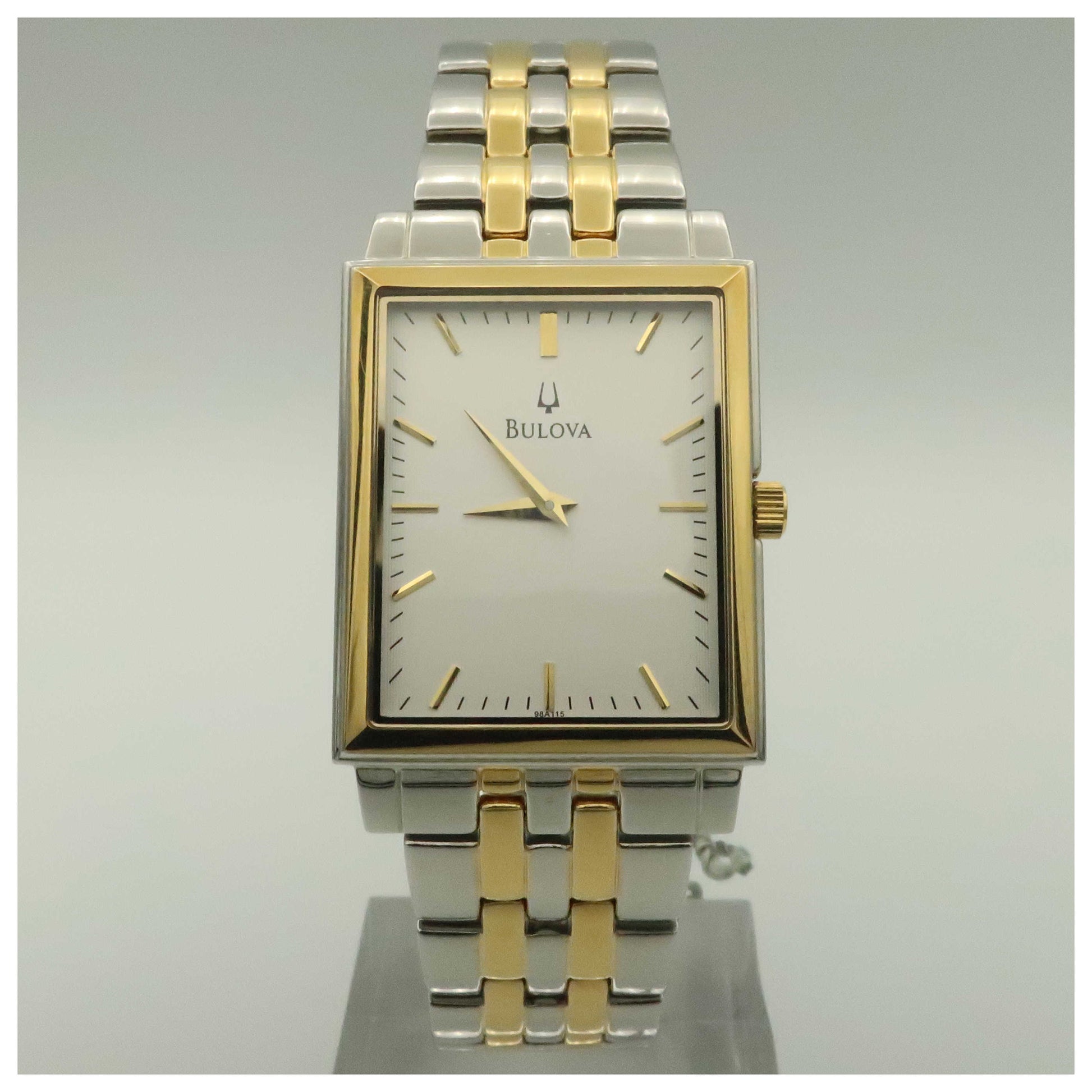 Front view of Bulova Bracelet Men's Quartz Watch 98A115-PO