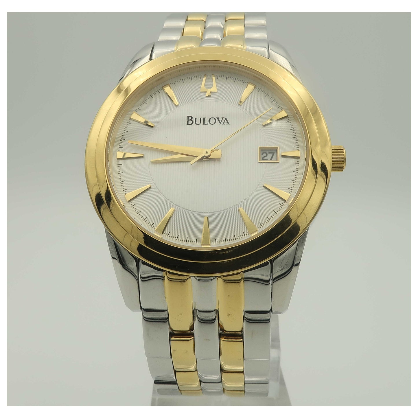 Front view of Bulova Bracelet Men's Swiss Quartz (Battery-Powered) Watch 98H47-PO