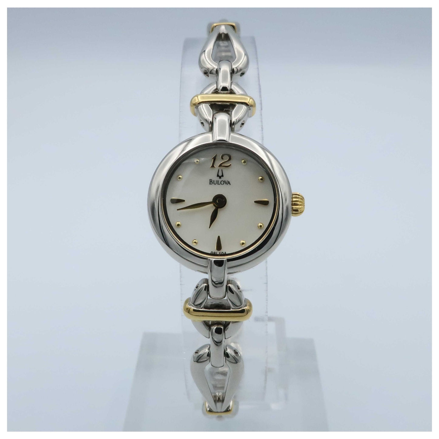 Front view of Bulova Bracelet Women's Quartz Watch 98L104-SDV