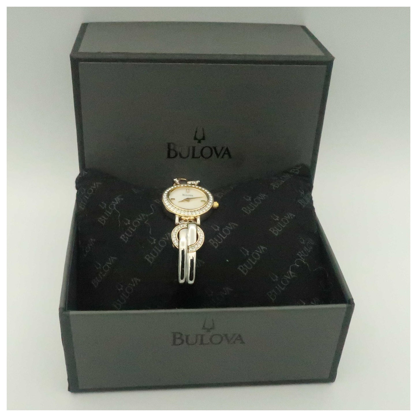 Bulova Crystal Women's Quartz Watch 98L114-SD - Image #6