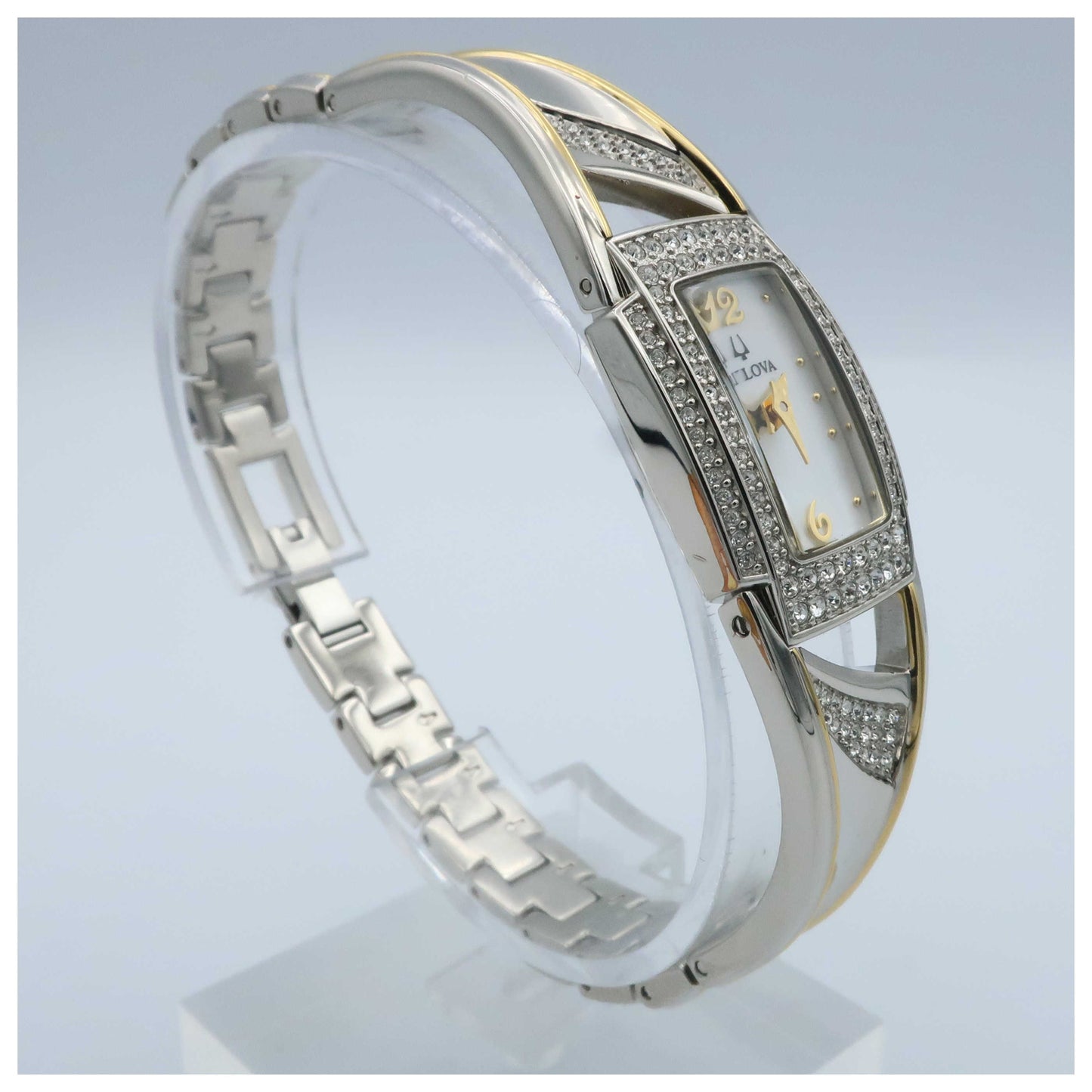 Bulova Crystal Women's Quartz Watch 98L128-SDV - Image #3