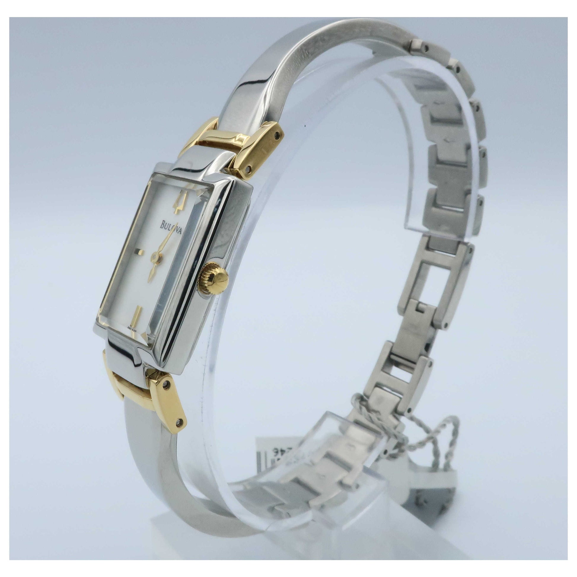 Bulova Dress Women's Japanese Quartz (Battery-Powered) Watch 98L149-PO - Image #4