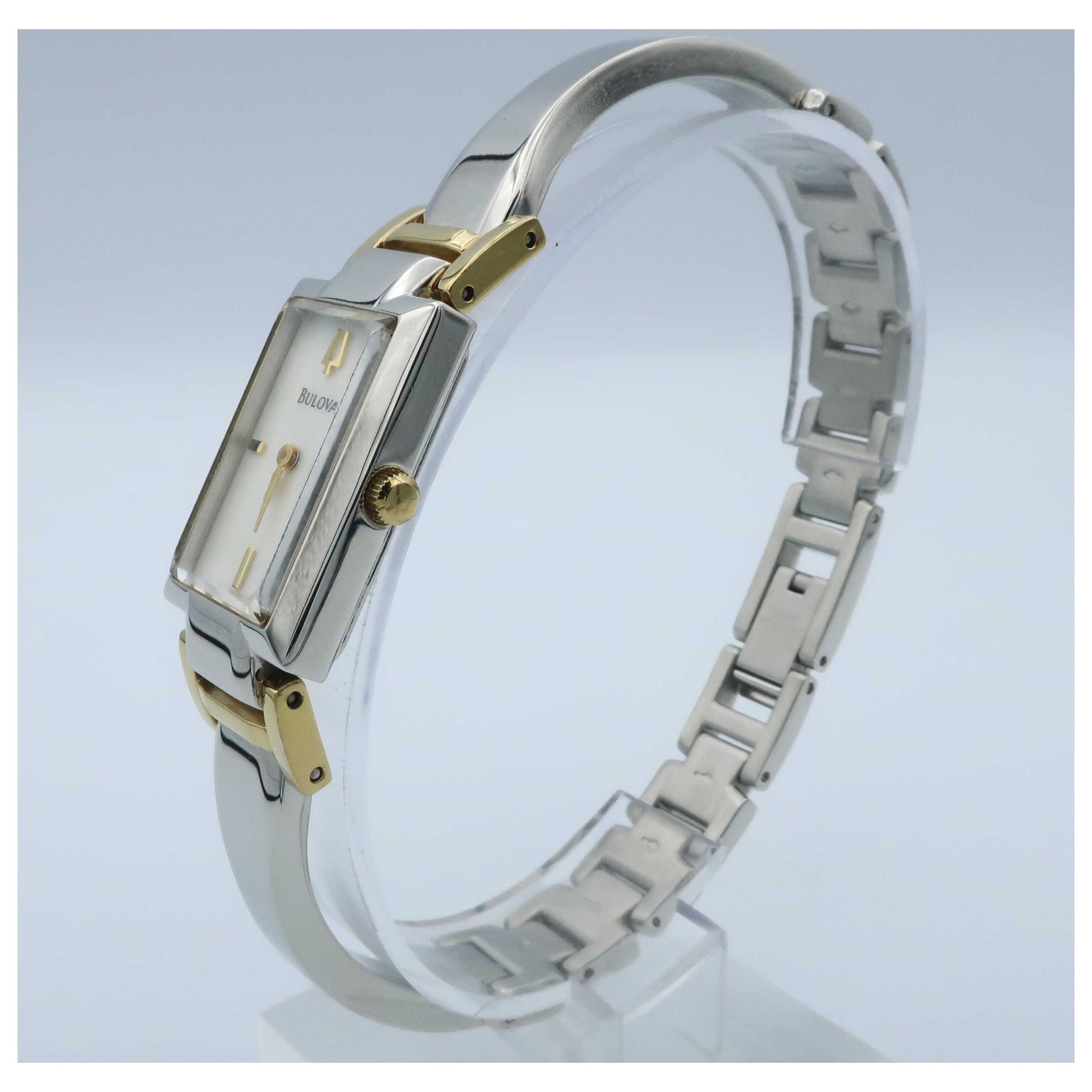 Bulova Dress Women's Japanese Quartz (Battery-Powered) Watch 98L149-SDV - Image #4