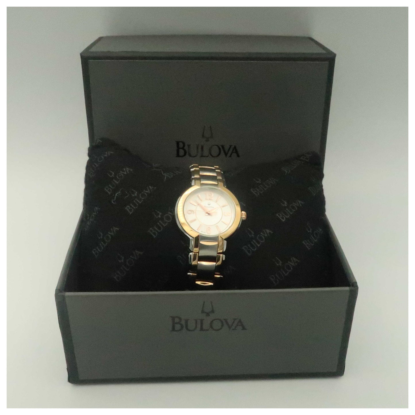 Bulova Fairlawn Women's Quartz Watch 98L153-PO - Image #6