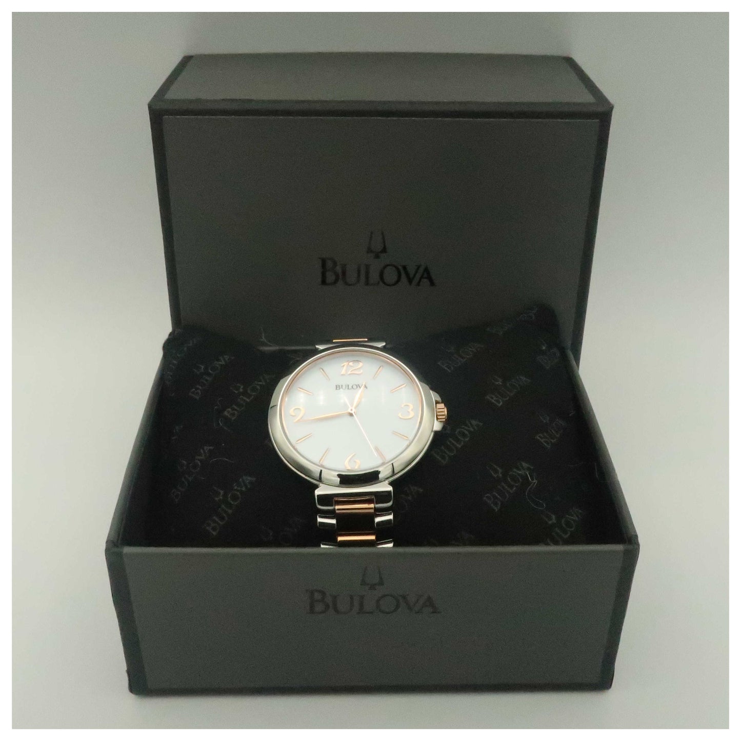 Bulova Classic Women's Japanese Quartz (Battery-Powered) Watch 98L195-SDV - Image #6