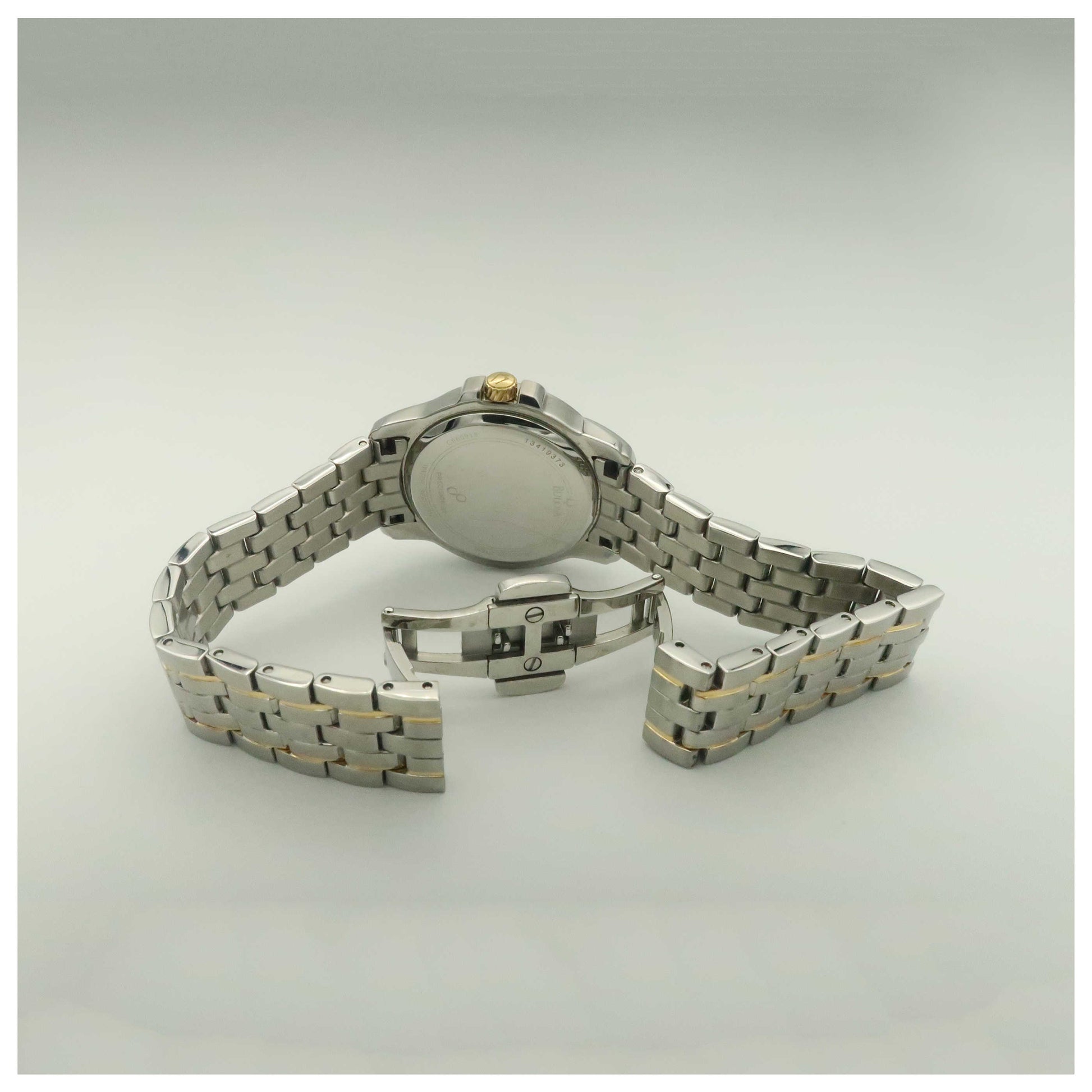 Bulova Precisionist Women's Japanese Quartz (Battery-Powered) Watch 98M112-PO - Image #7