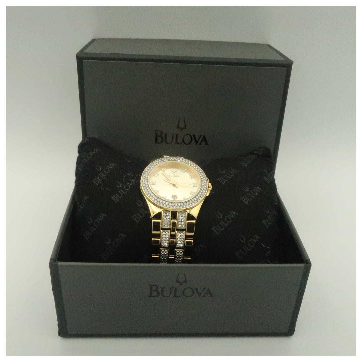 Bulova Crystal Women's Japanese Quartz (Battery-Powered) Watch 98M114-PO - Image #6