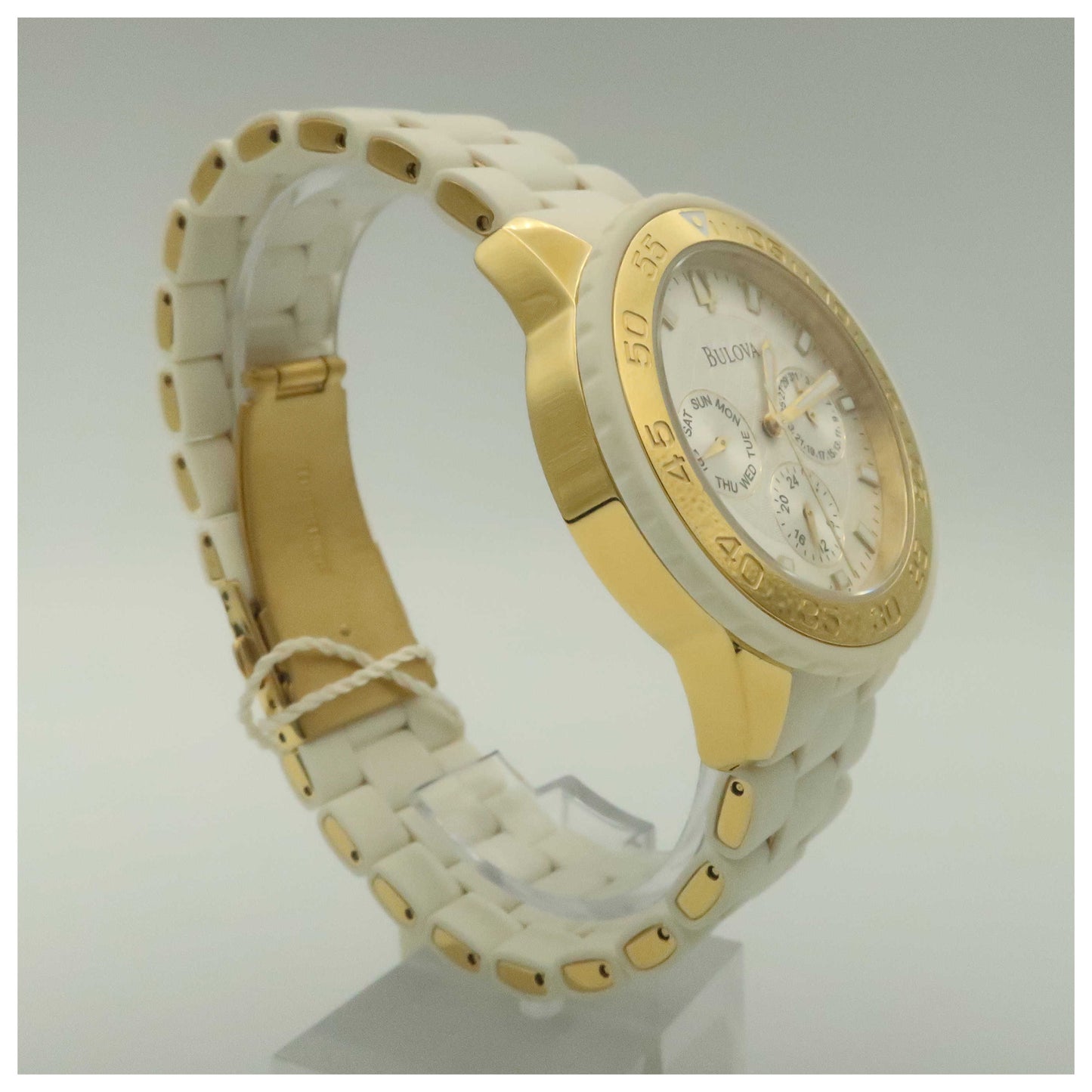 Bulova Classic Women's Japanese Quartz (Battery-Powered) Watch 98N102-SD - Image #3