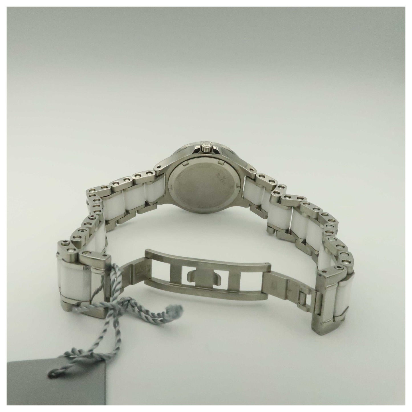 Bulova Diamonds Women's Japanese Quartz (Battery-Powered) Watch 98P124-PO - Image #7