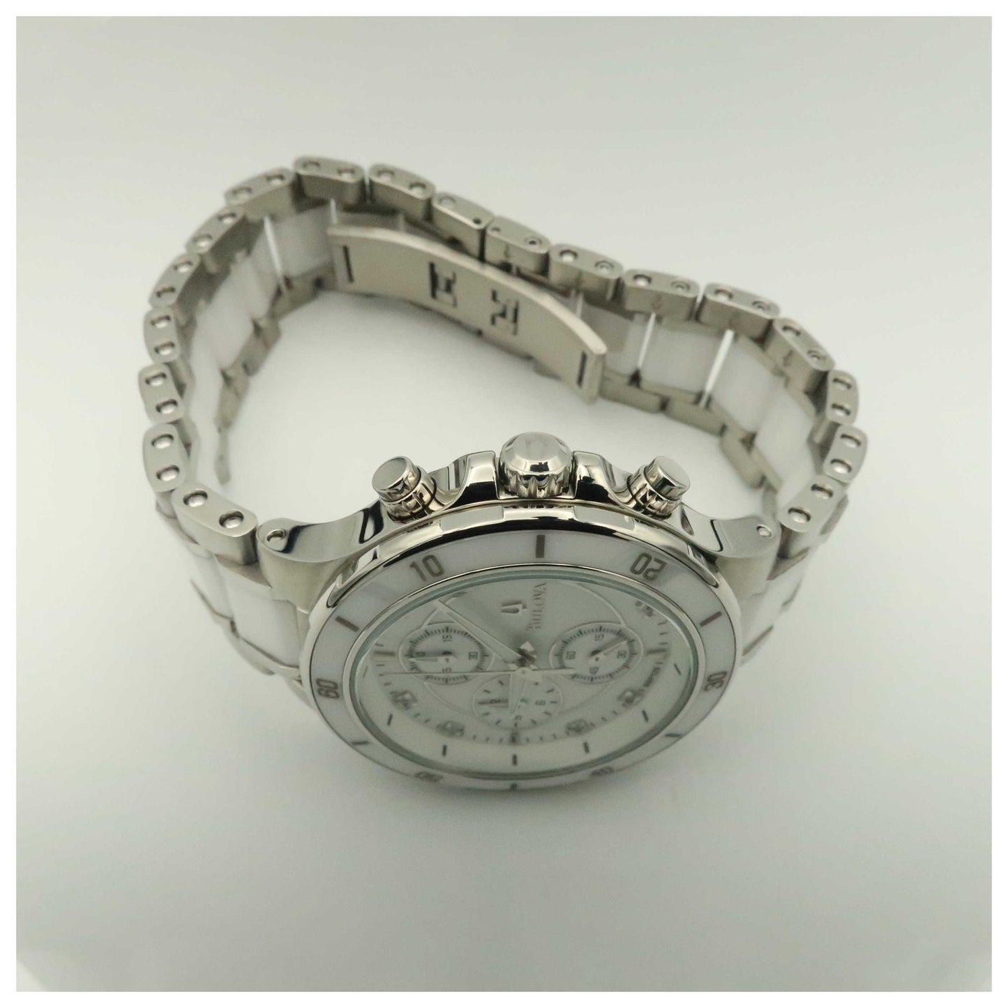 Bulova Diamonds Women's Japanese Quartz (Battery-Powered) Watch 98P125-SDV - Image #8