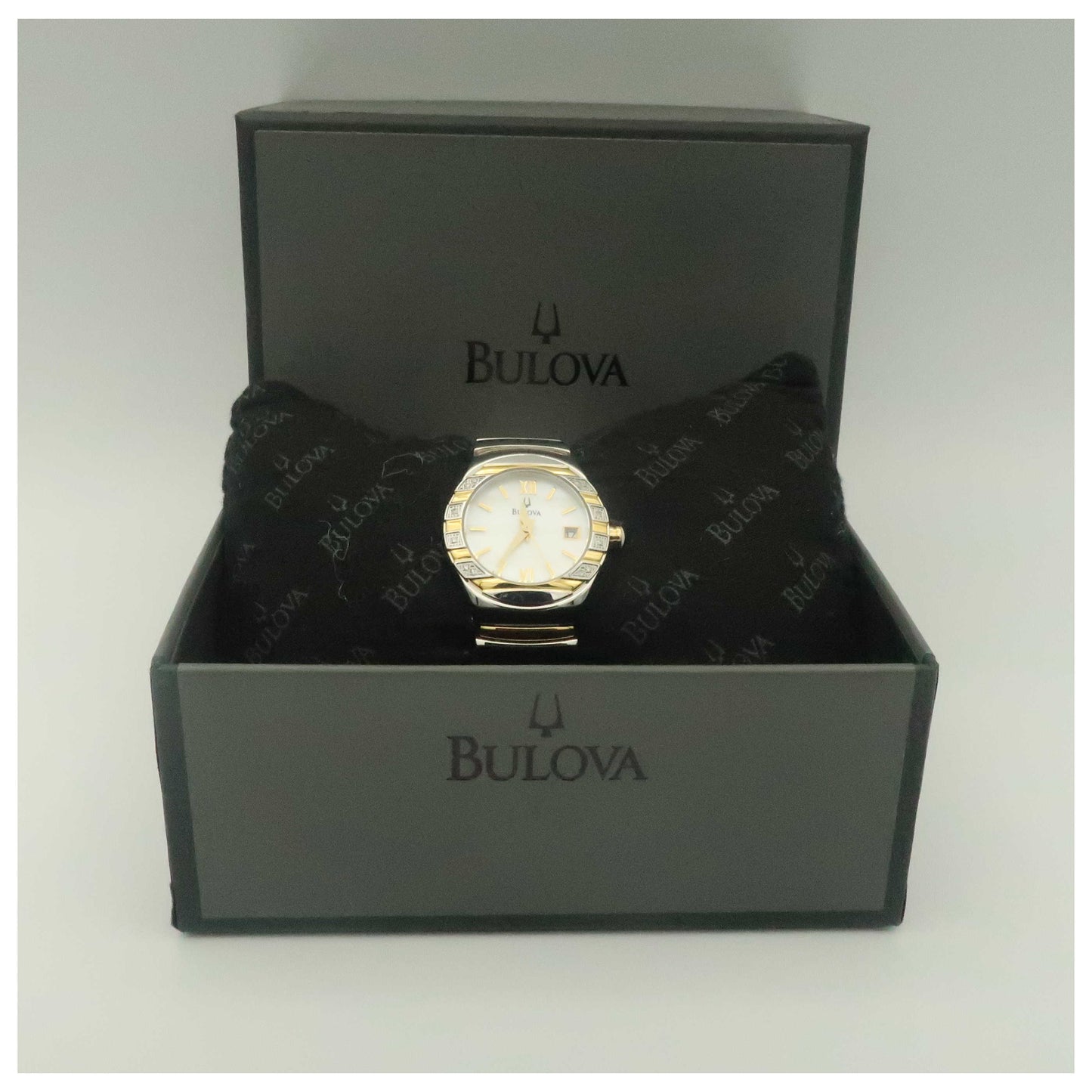 Bulova Diamonds Women's Quartz Watch 98R000-PO - Image #6