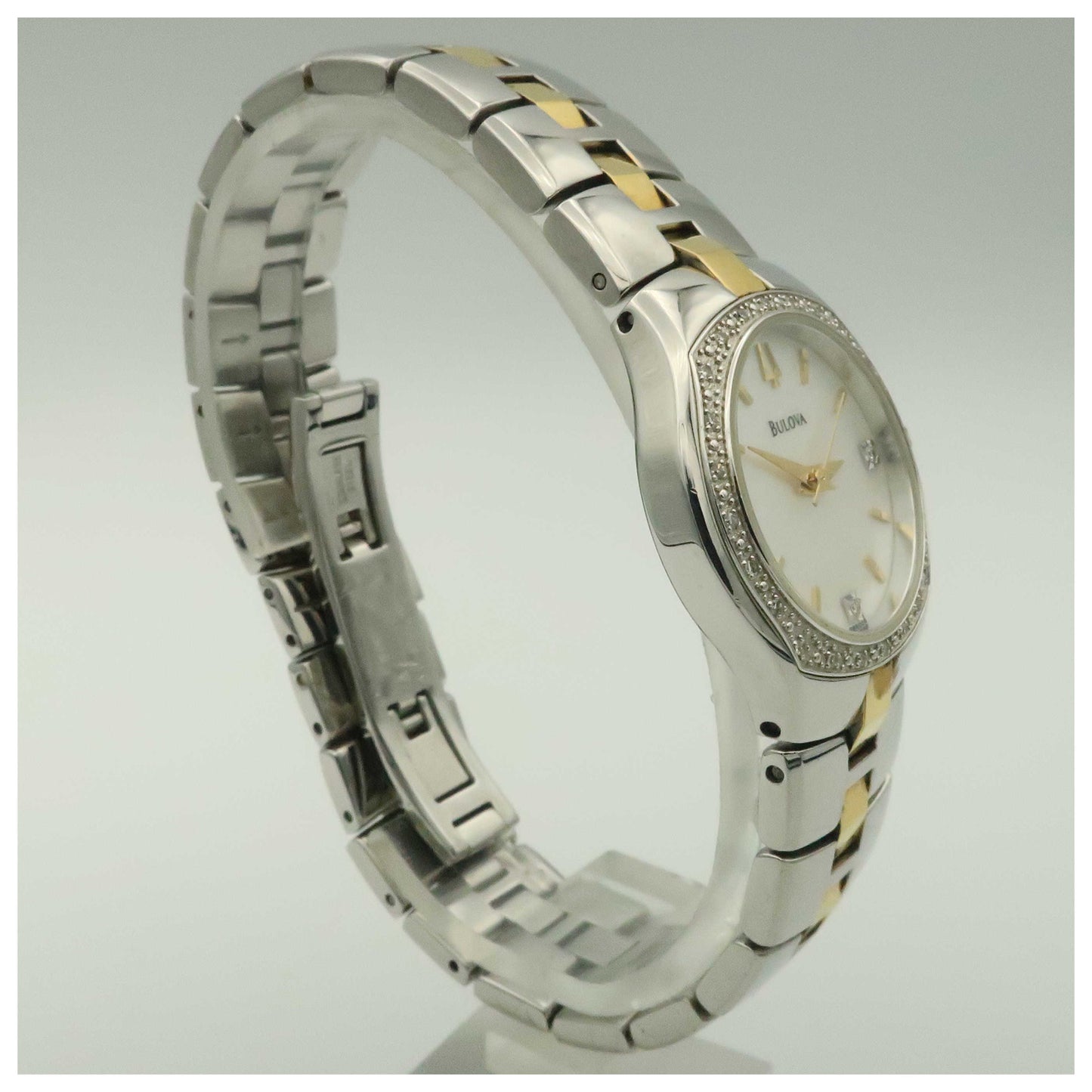 Bulova Diamonds Women's Quartz Watch 98R008-PO - Image #3