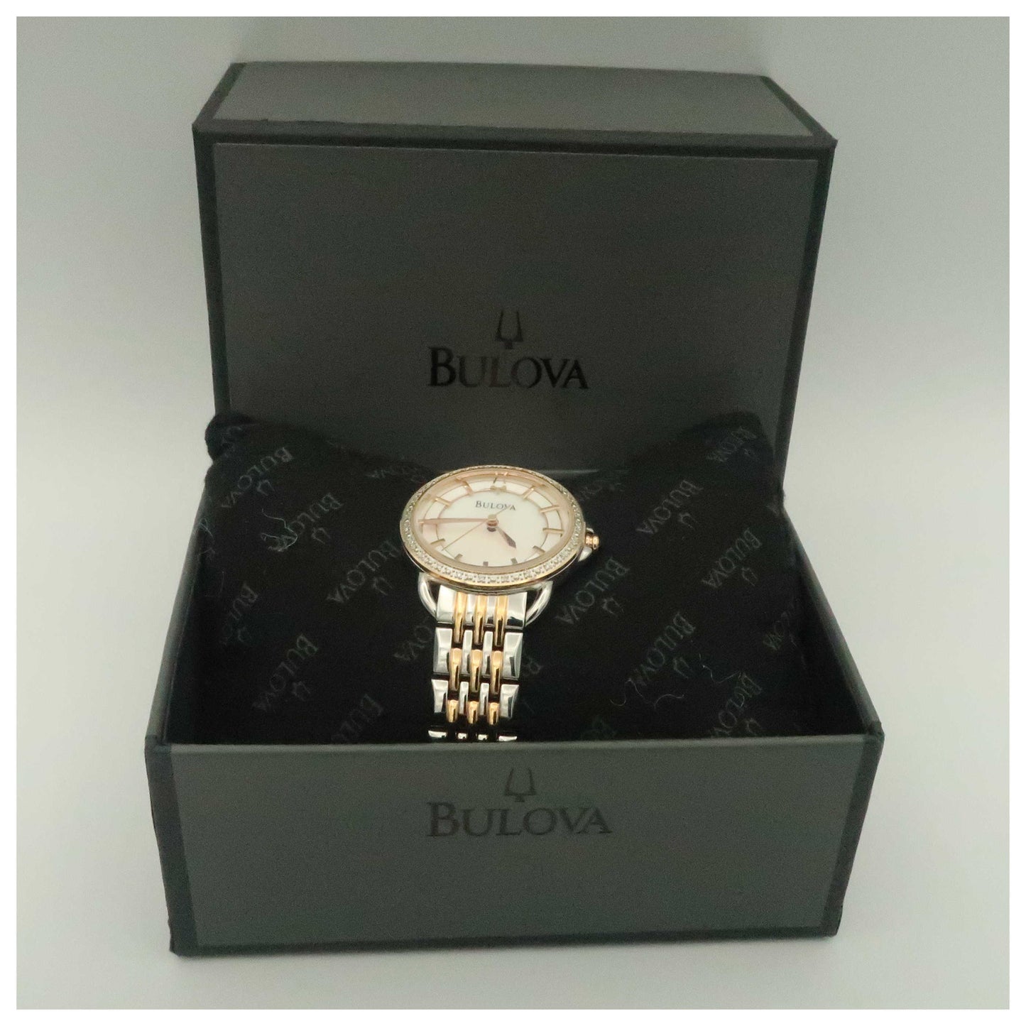 Bulova Diamonds Women's Japanese Quartz (Battery-Powered) Watch 98R144-PO - Image #6