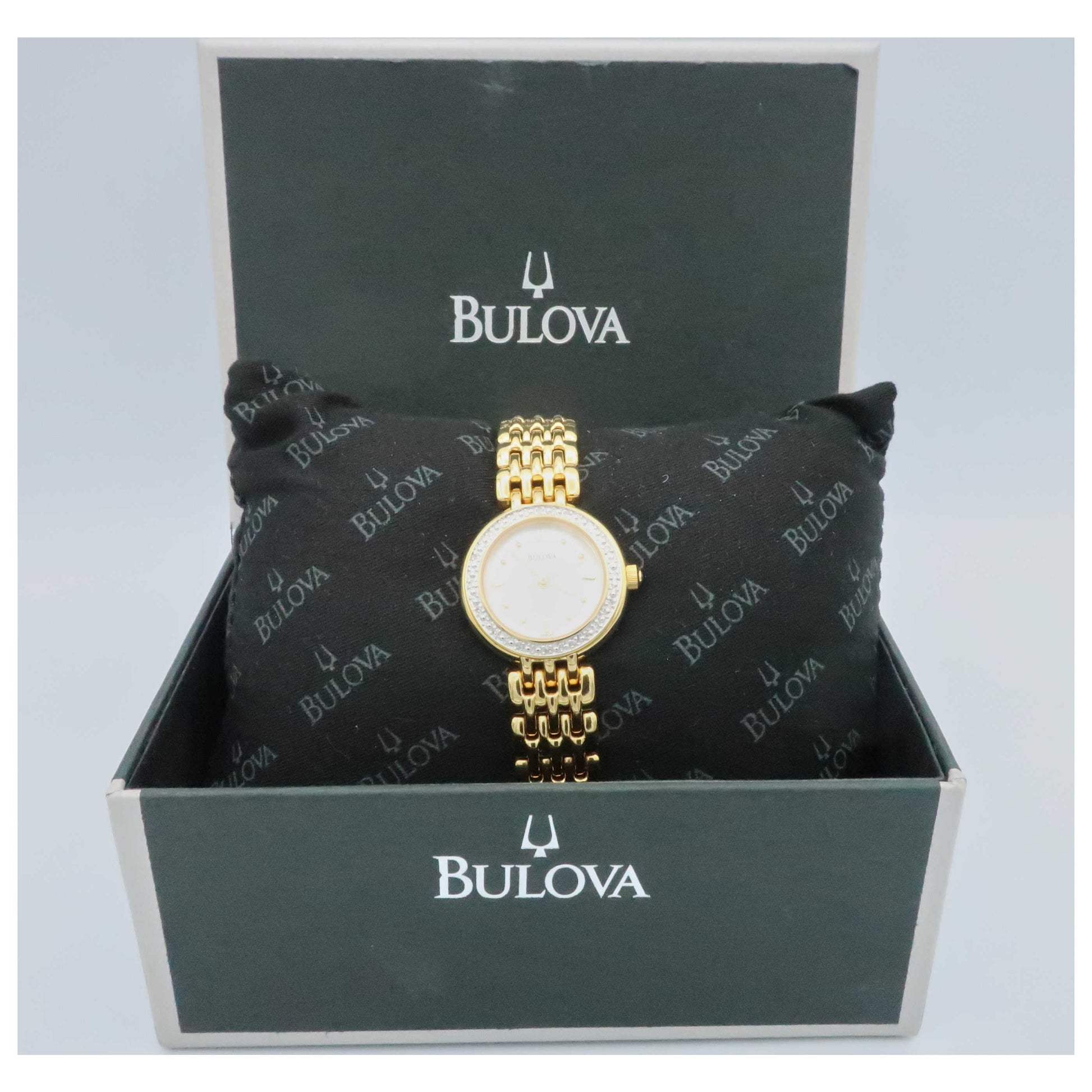 Bulova Diamonds Women's Japanese Quartz (Battery-Powered) Watch 98R148-SDV - Image #6