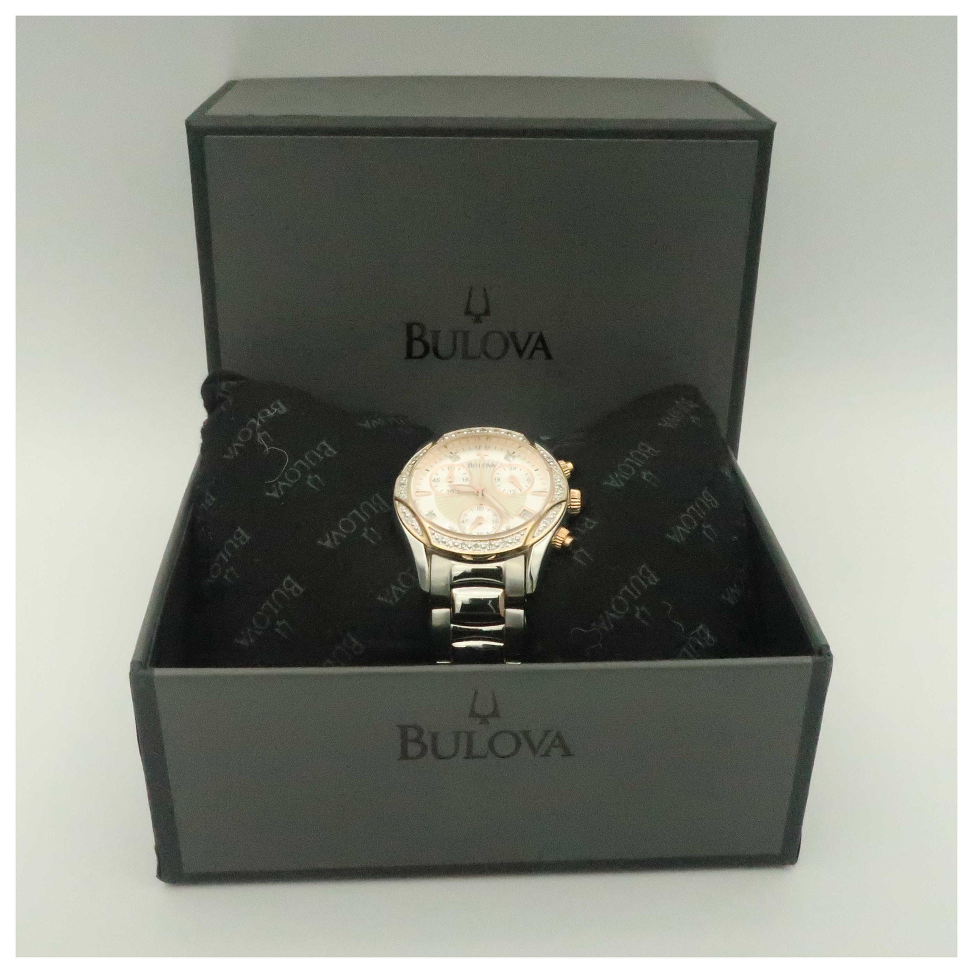 Bulova Diamonds Women's Japanese Quartz (Battery-Powered) Watch 98R149-PO - Image #6
