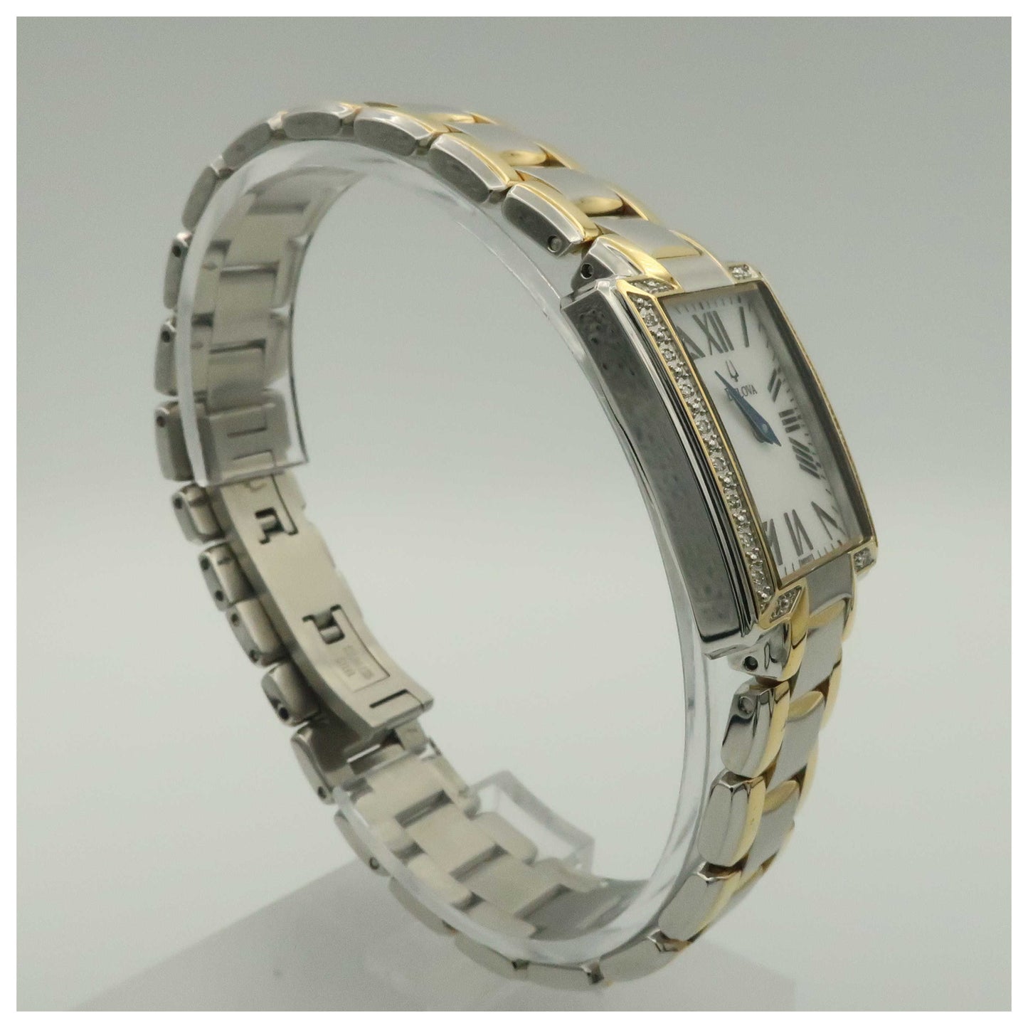 Bulova Fairlawn Women's Quartz Watch 98R157-PO - Image #3