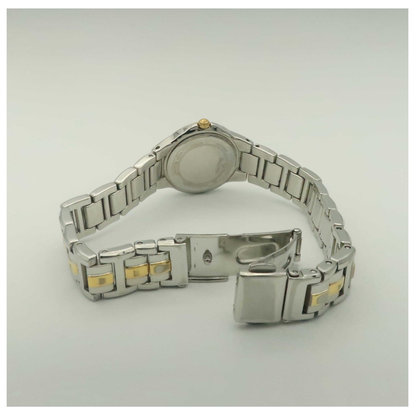 Bulova Diamonds Women's Japanese Quartz (Battery-Powered) Watch 98R166-SDV - Image #7