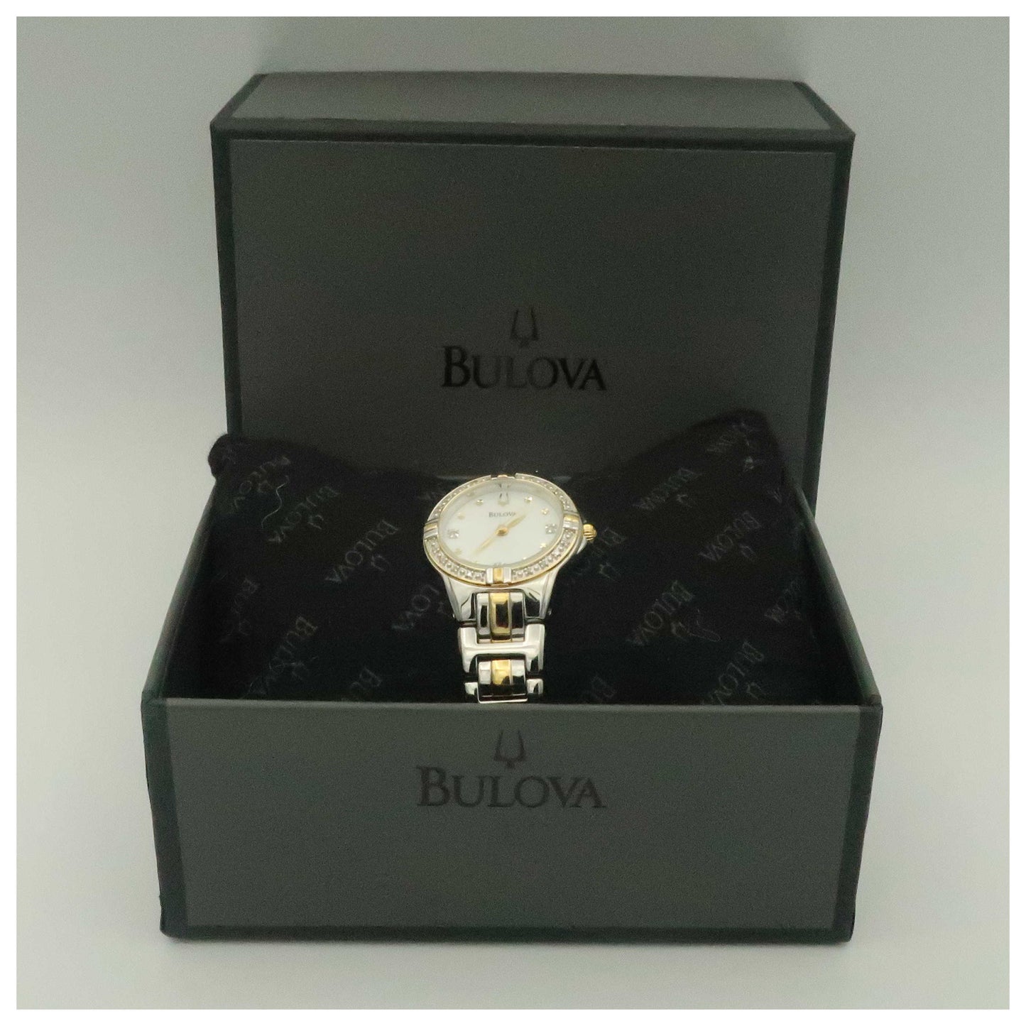 Bulova Diamonds Women's Japanese Quartz (Battery-Powered) Watch 98R166-SDV - Image #6