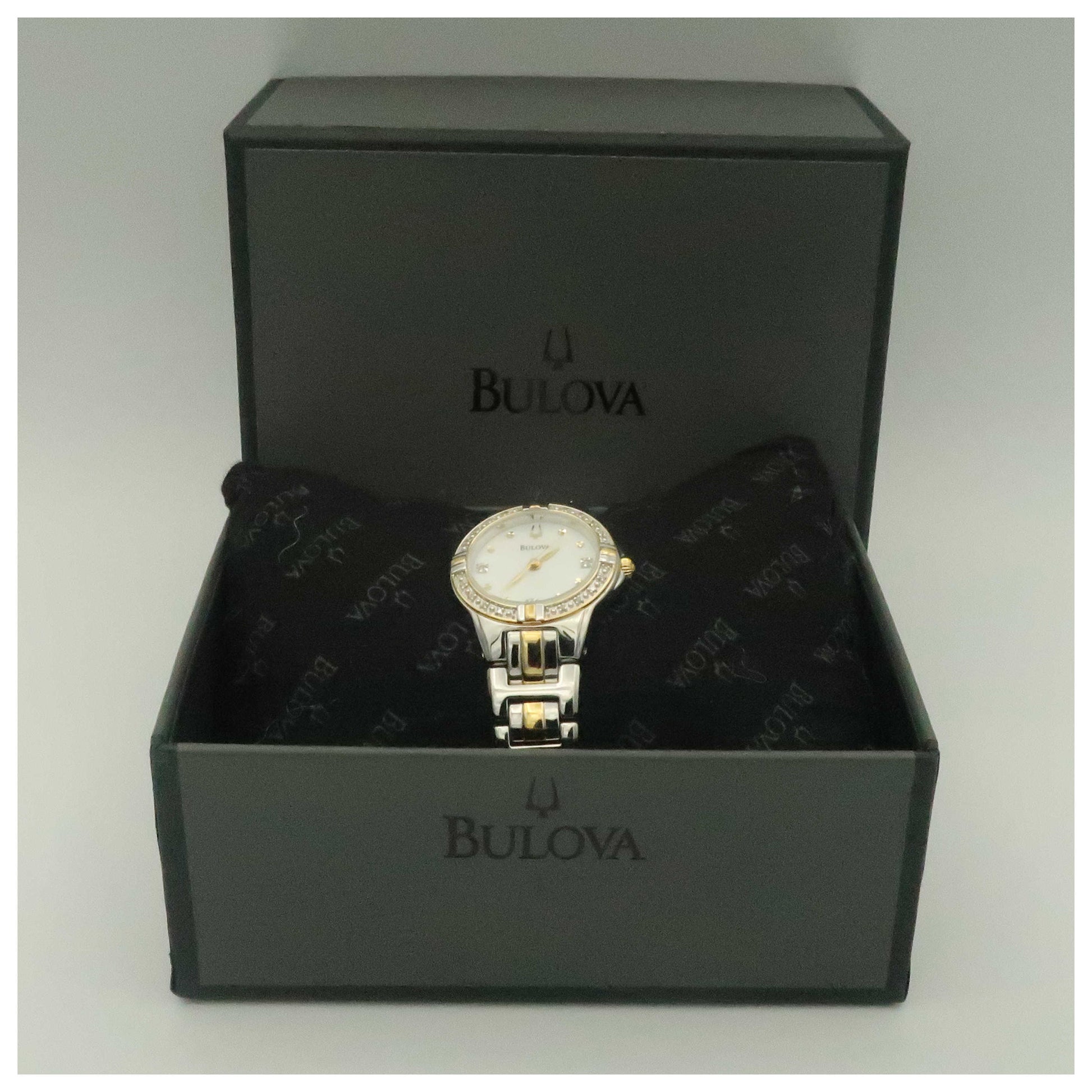 Bulova Diamonds Women's Japanese Quartz (Battery-Powered) Watch 98R166-SDV - Image #6