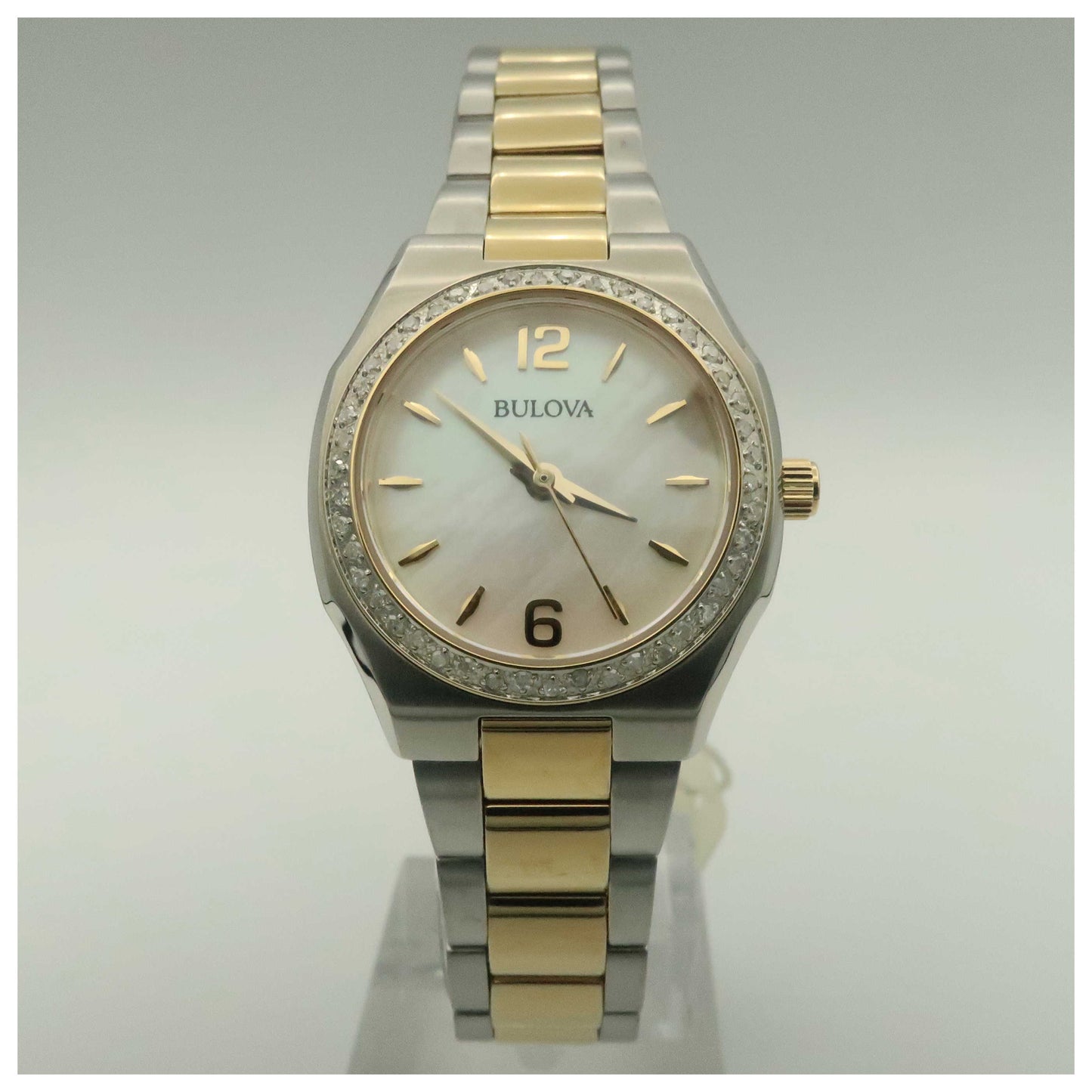 Front view of Bulova Diamonds Women's Japanese Quartz (Battery-Powered) Watch 98R204-PO