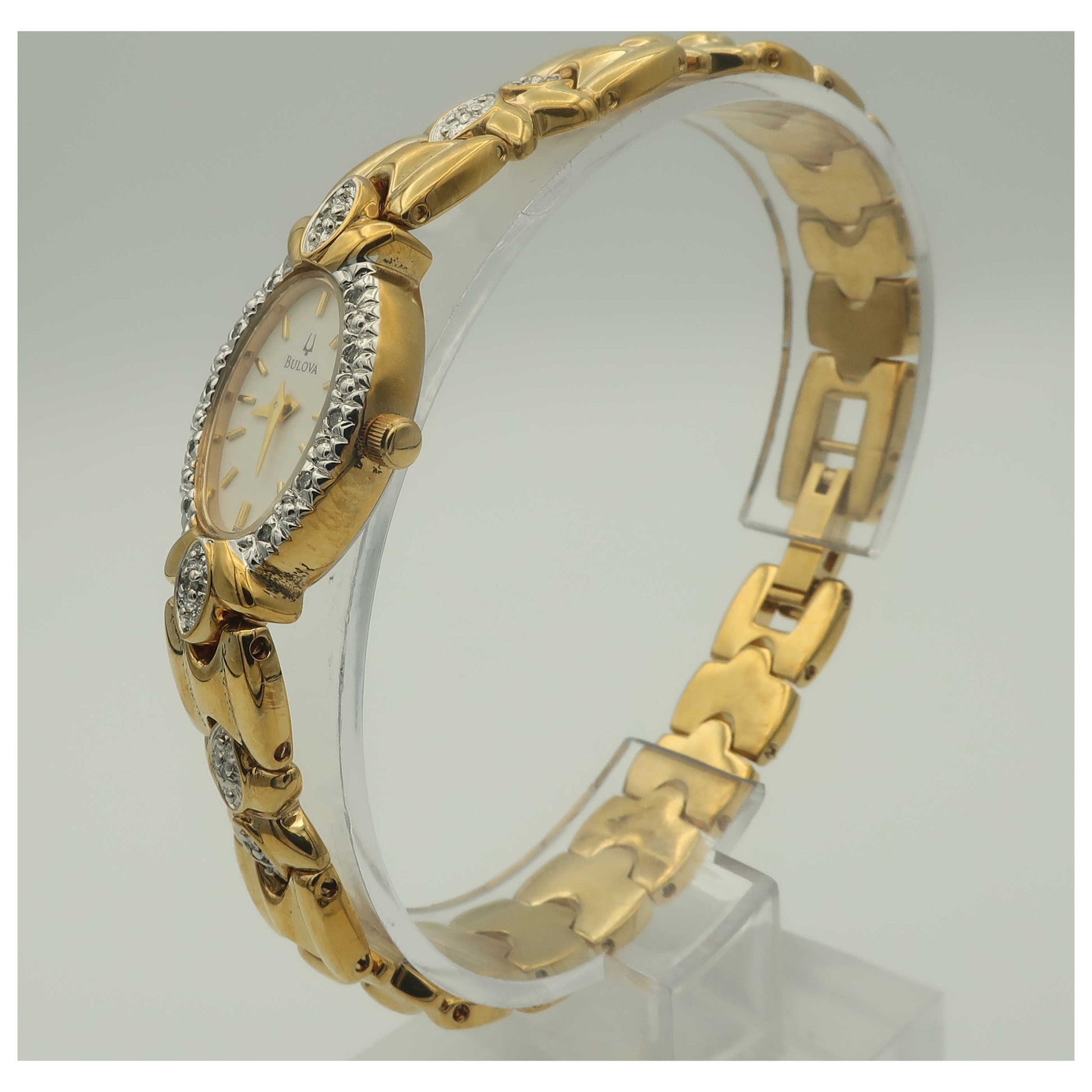 Bulova Diamonds Women's Quartz Watch 98R34-PO - Image #4