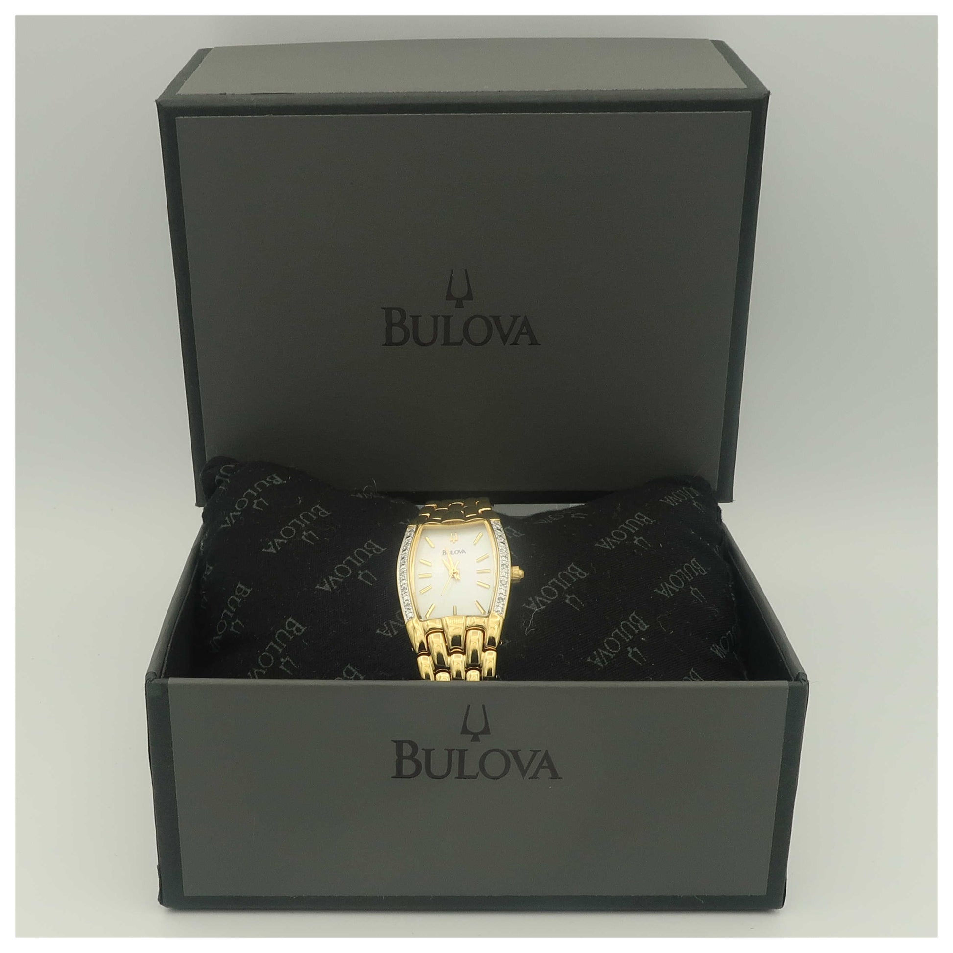 Bulova Dress Women's Japanese Quartz (Battery-Powered) Watch 98R96-SD - Image #6