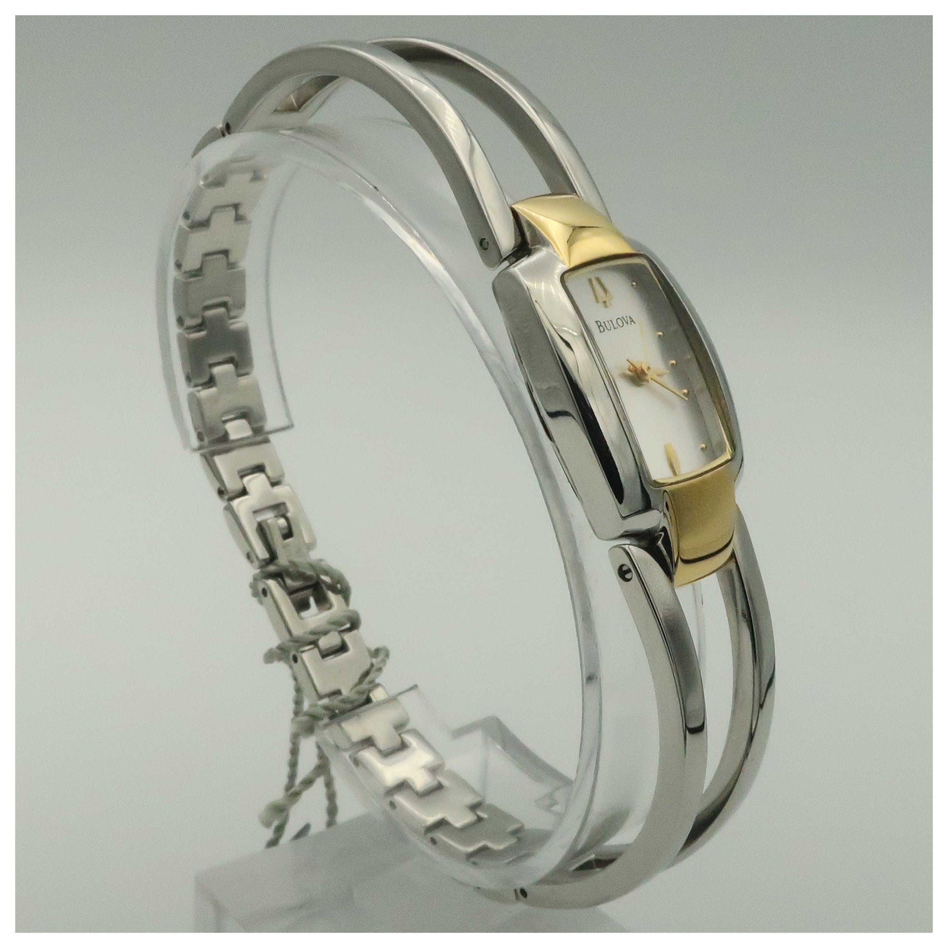 Bulova Dress Women's Quartz Watch 98T81-PO - Image #3