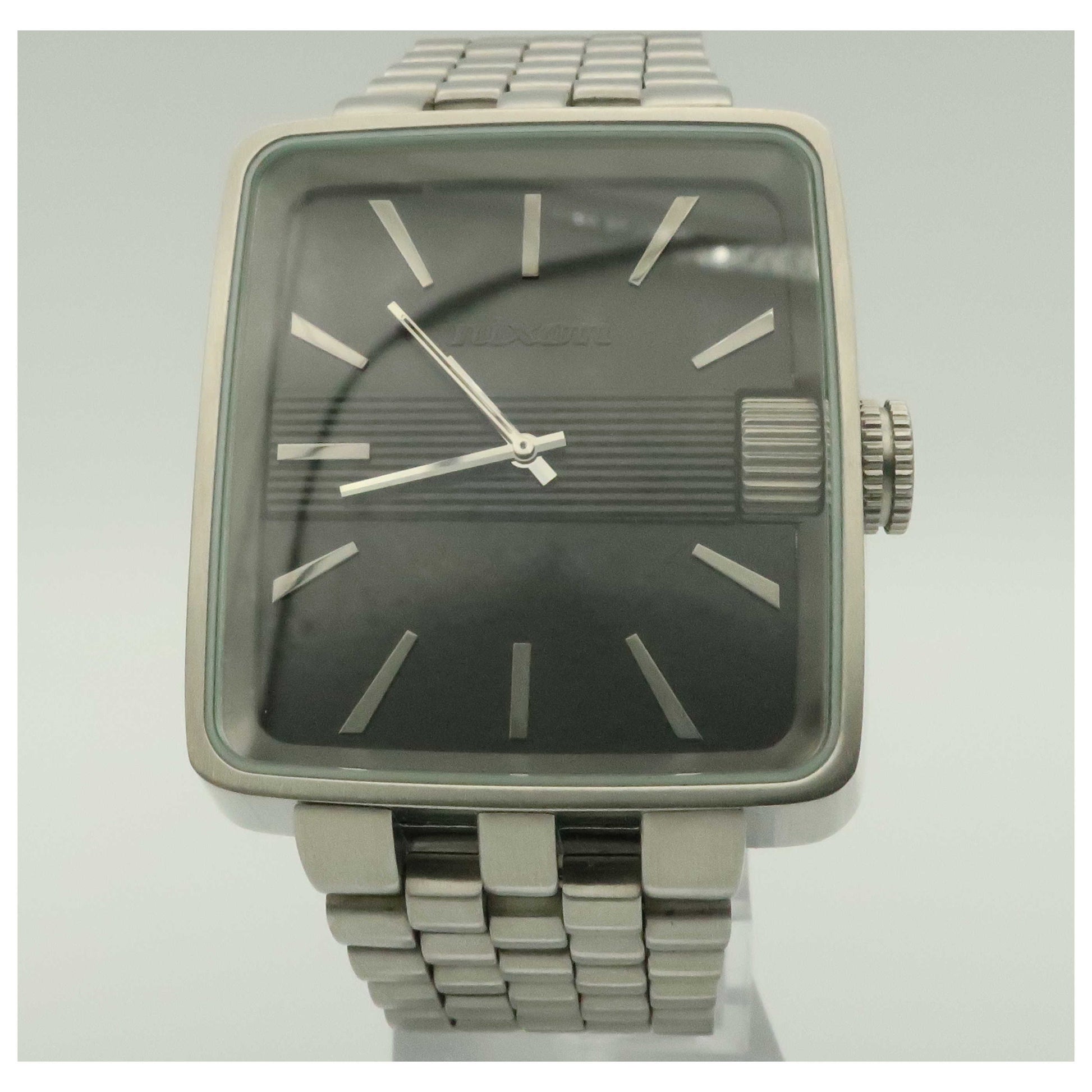 Front view of Nixon The Sultan Men's Japanese Quartz (Battery-Powered) Watch A004000-00-PO