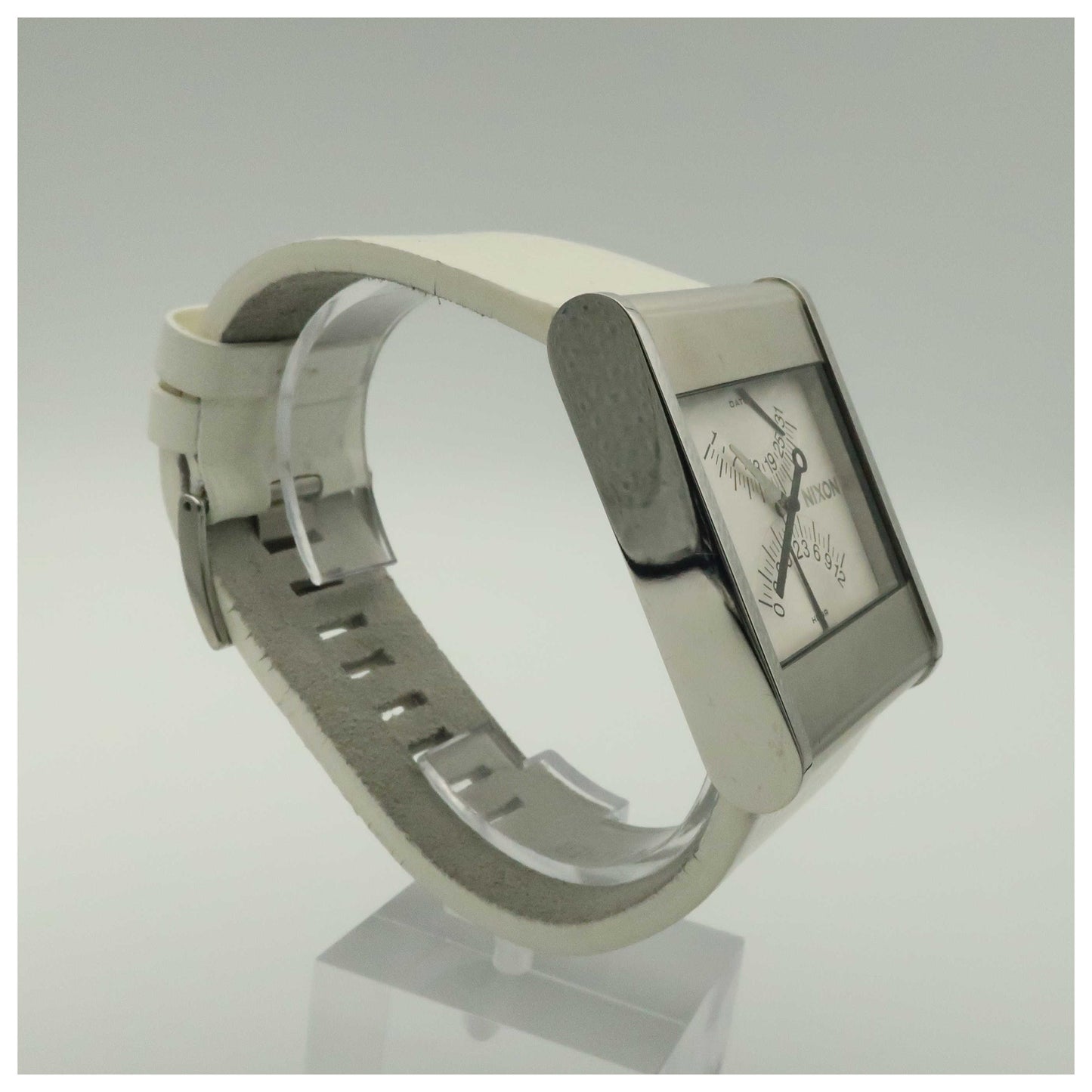 Nixon The R1G1 Men's Japanese Quartz (Battery-Powered) Watch A039100-00-PO2 - Image #3