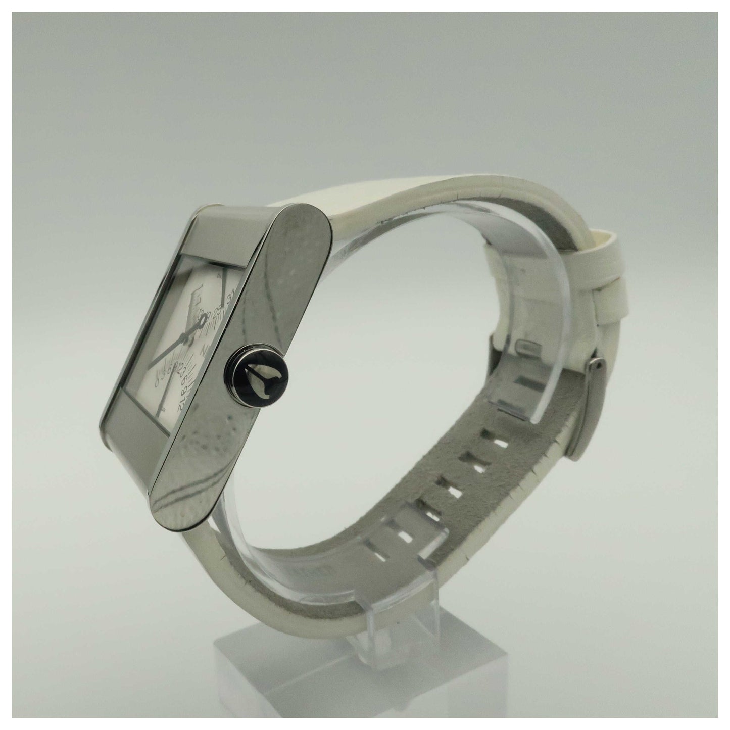 Nixon The R1G1 Men's Japanese Quartz (Battery-Powered) Watch A039100-00-PO2 - Image #4