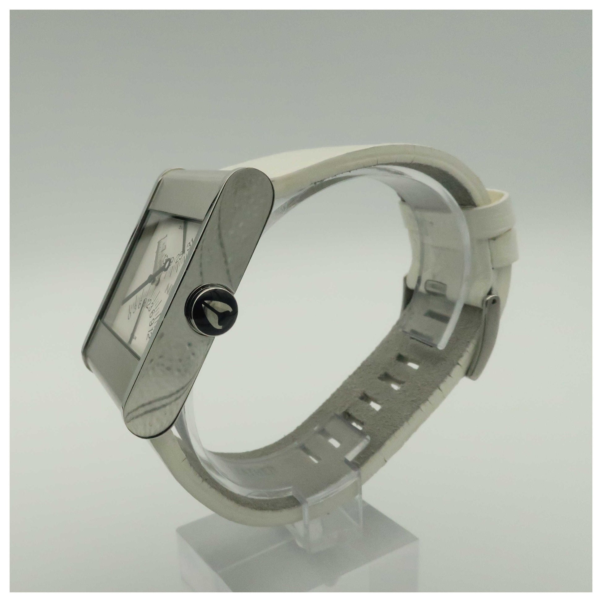Nixon The R1G1 Men's Japanese Quartz (Battery-Powered) Watch A039100-00-PO2 - Image #4