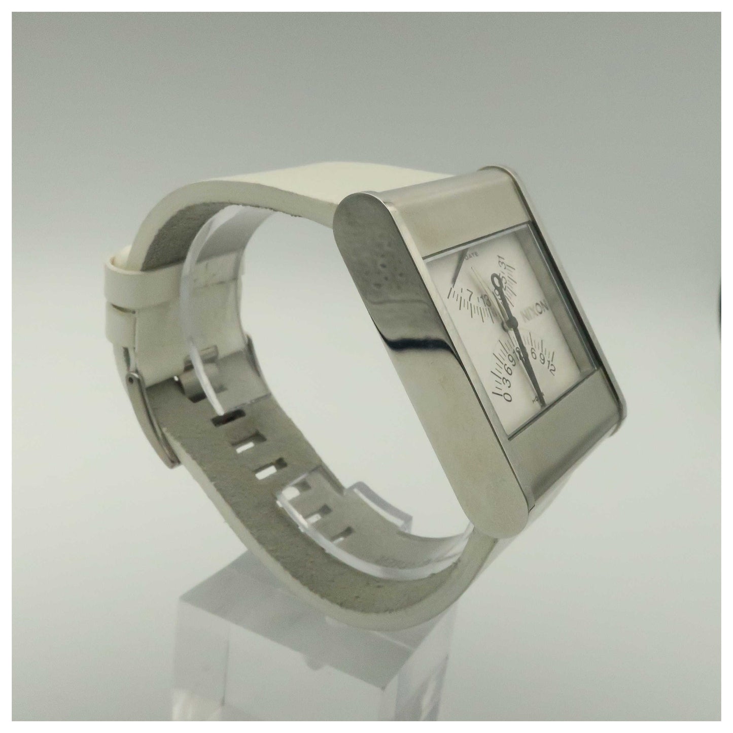 Nixon The R1G1 Men's Japanese Quartz (Battery-Powered) Watch A039100-00-PO - Image #3