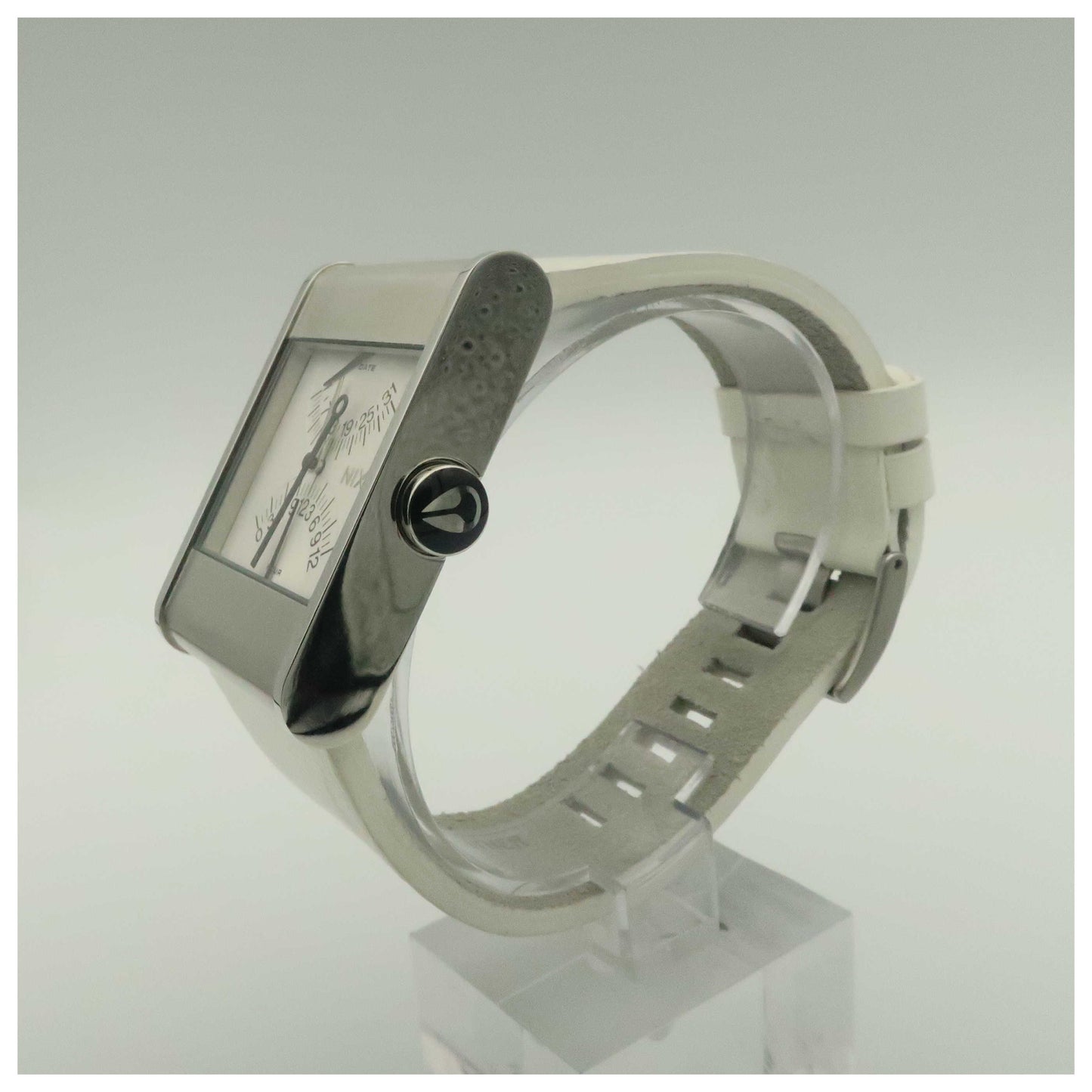 Nixon The R1G1 Men's Japanese Quartz (Battery-Powered) Watch A039100-00-PO - Image #4