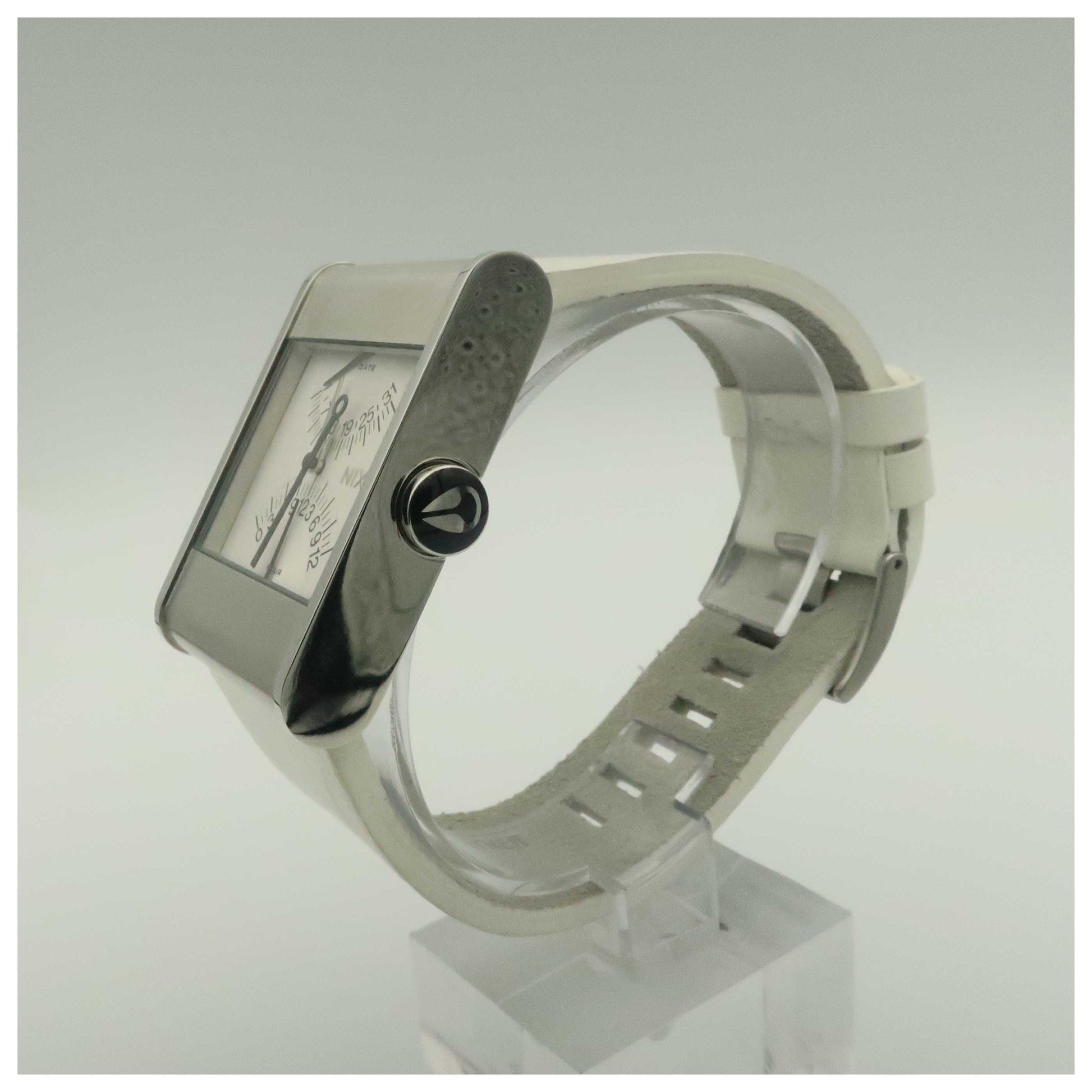 Nixon The R1G1 Men's Japanese Quartz (Battery-Powered) Watch A039100-00-PO - Image #4