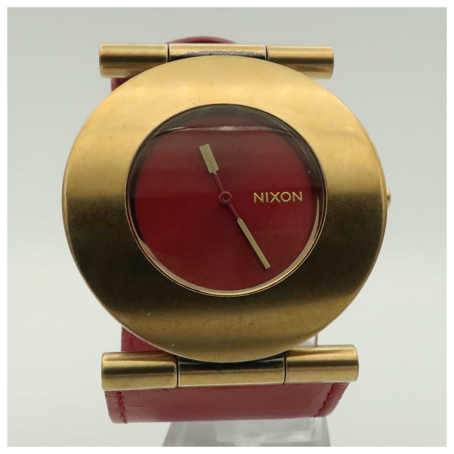 Front view of Nixon The Superior Women's Japanese Quartz (Battery-Powered) Watch A234477-00-PO